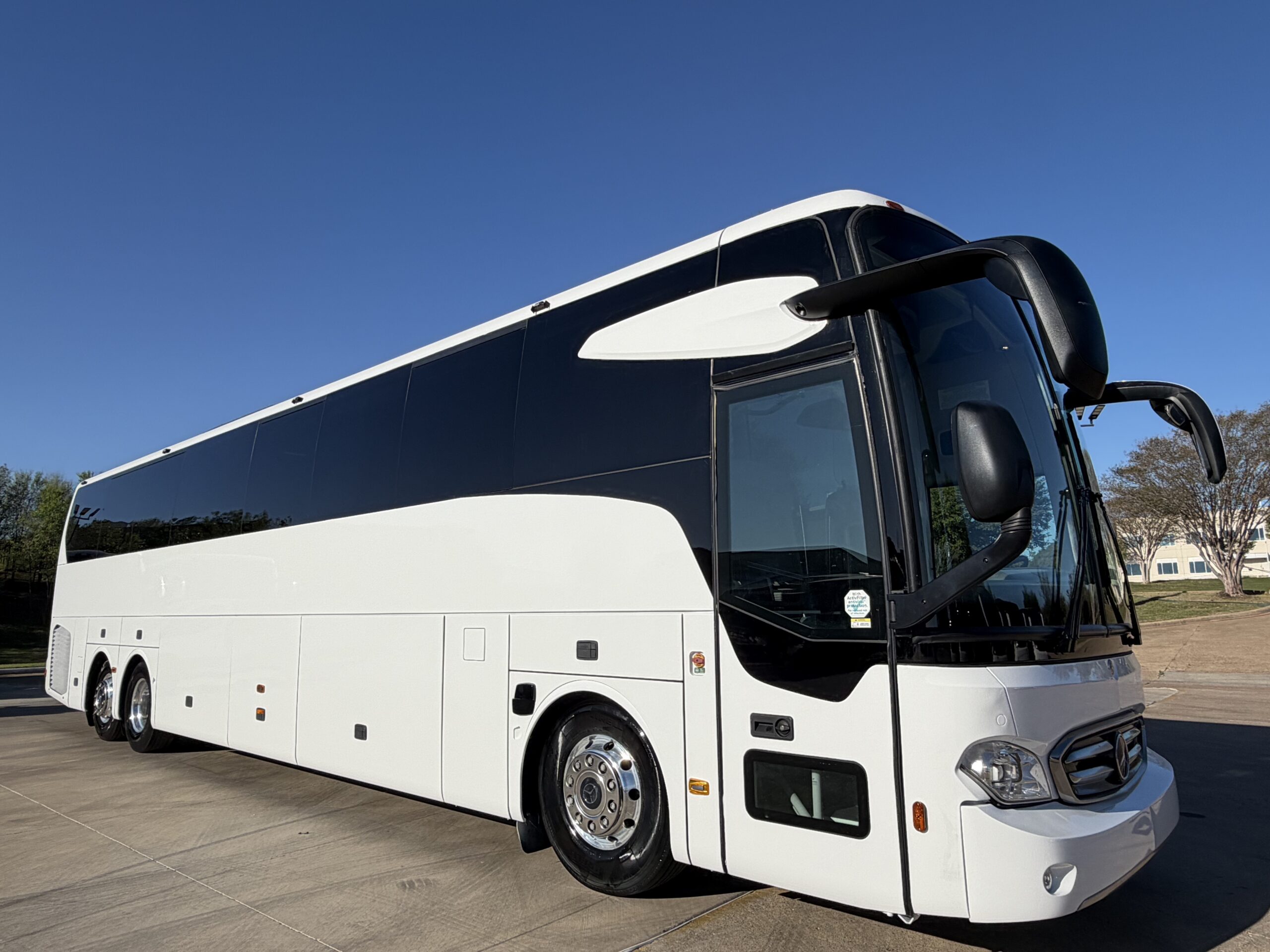 UTP00776 bus image