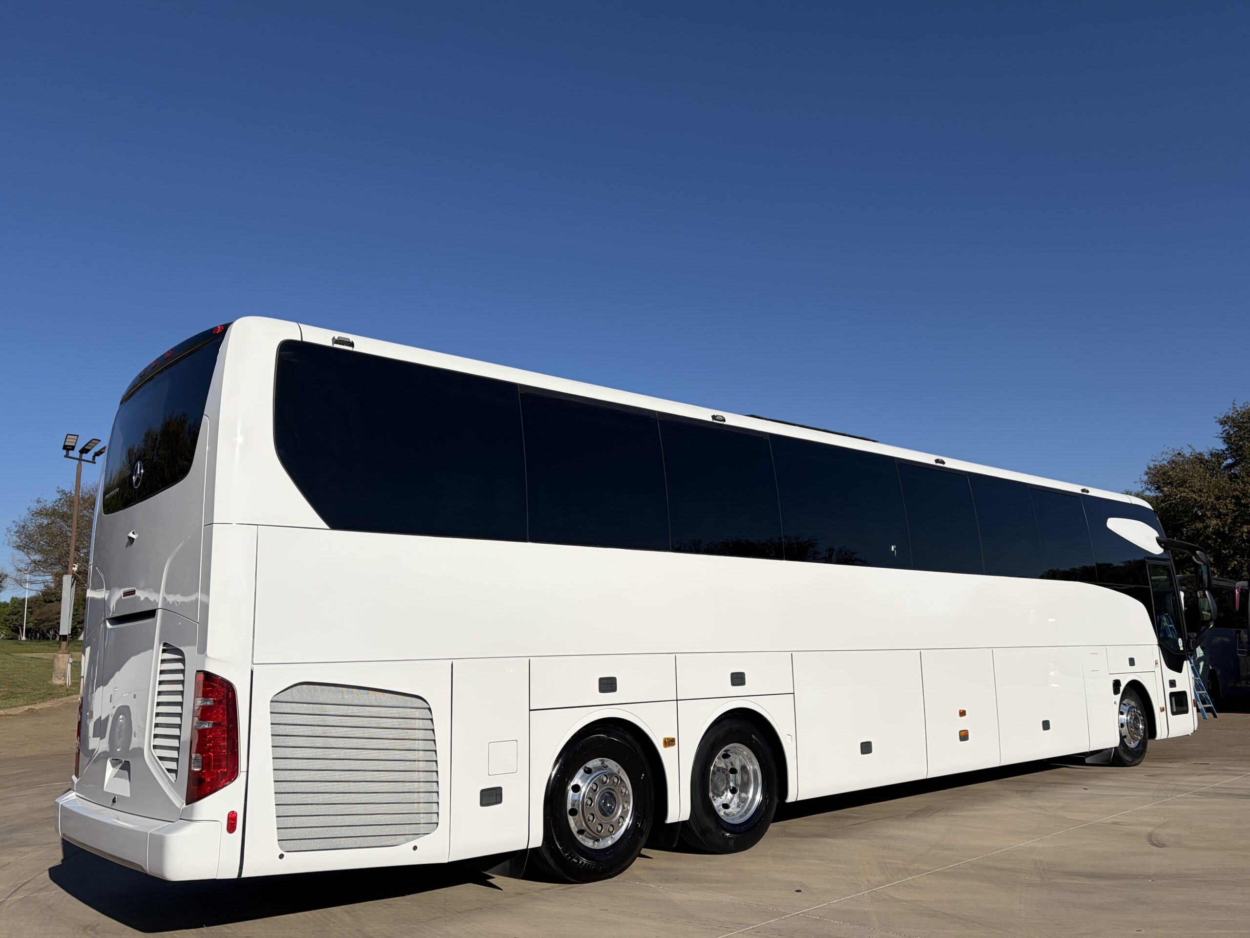 UTP00776 bus image