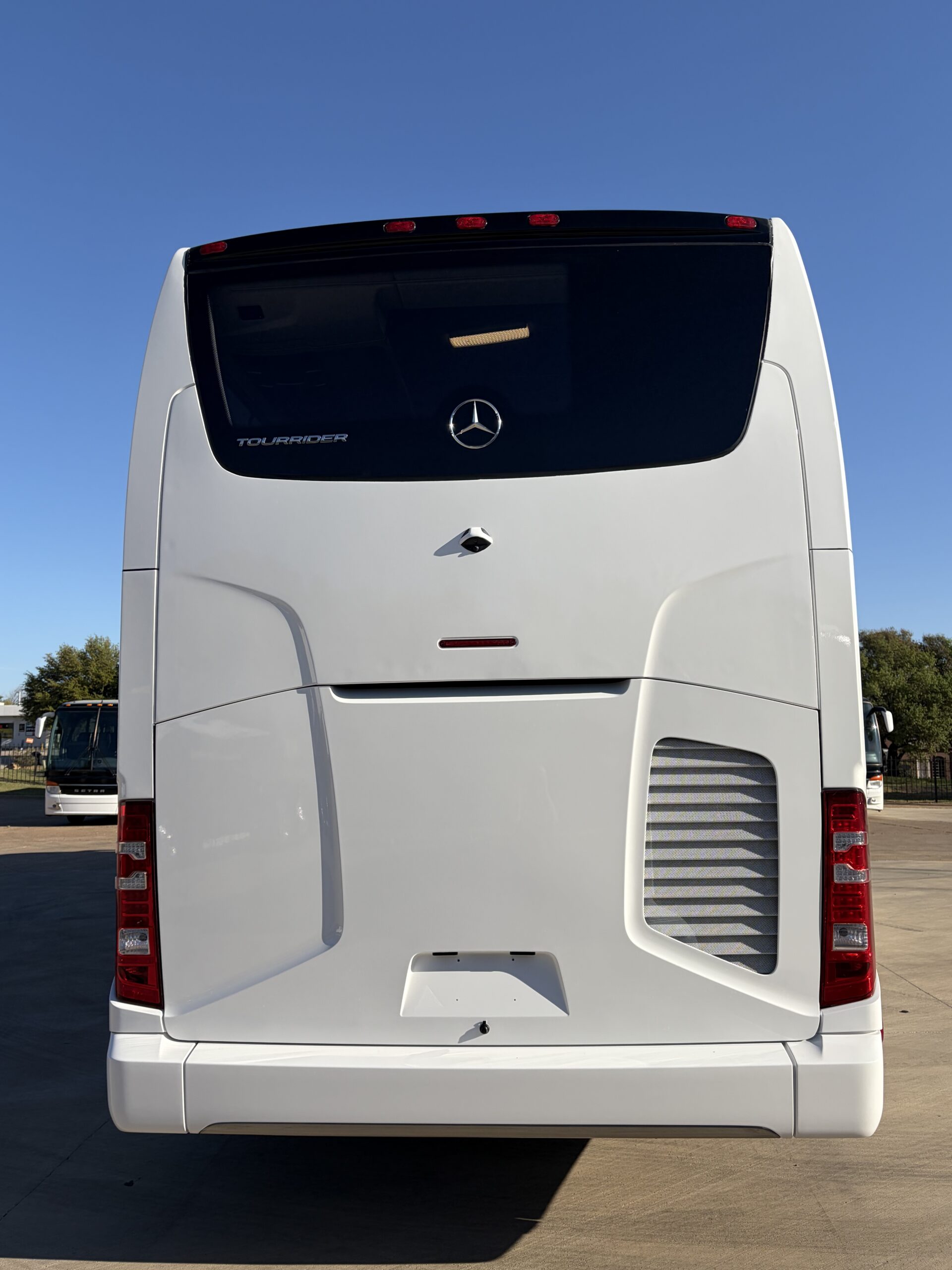 UTP00776 bus image