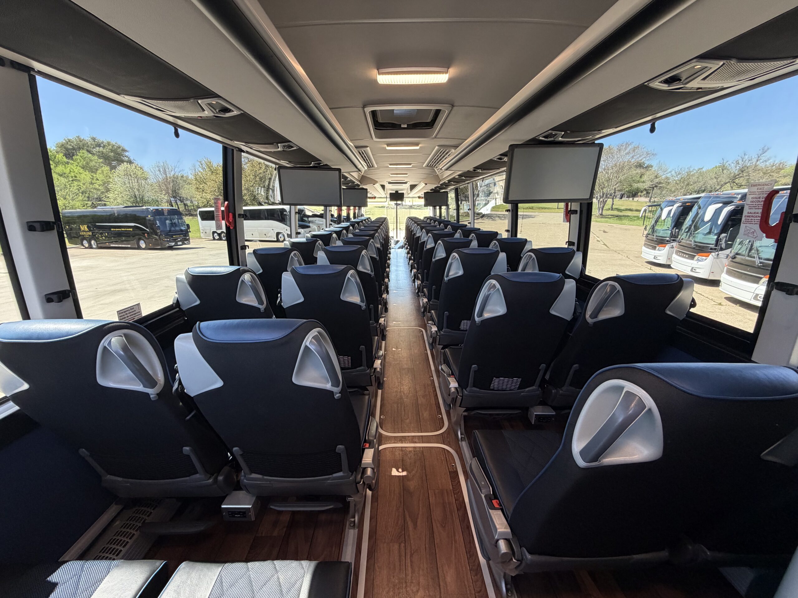UTP00776 bus image