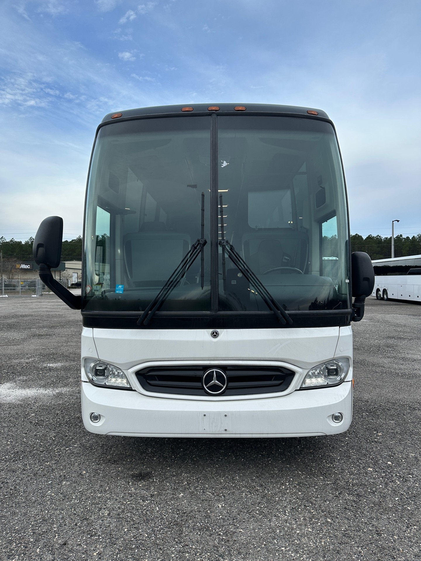 UTB91621 – Mercedes-Benz – Tourrider Premium bus image