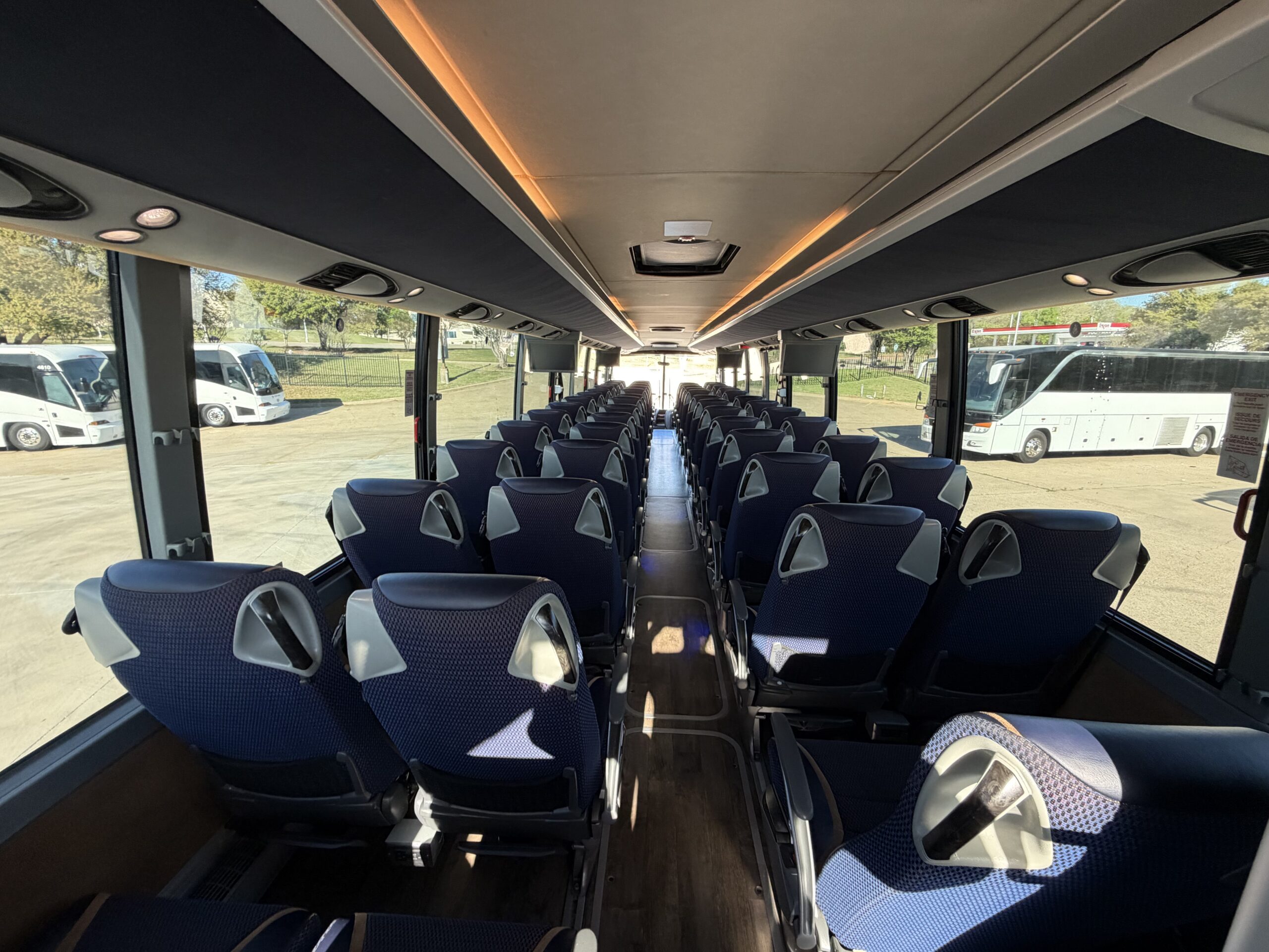 US10341 bus image
