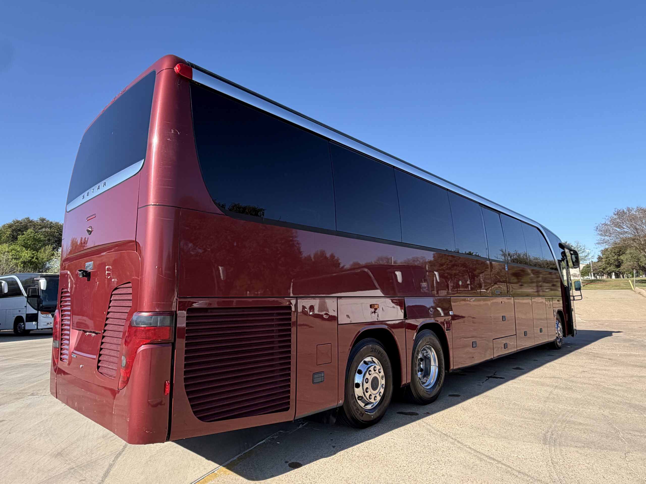 US10341 bus image