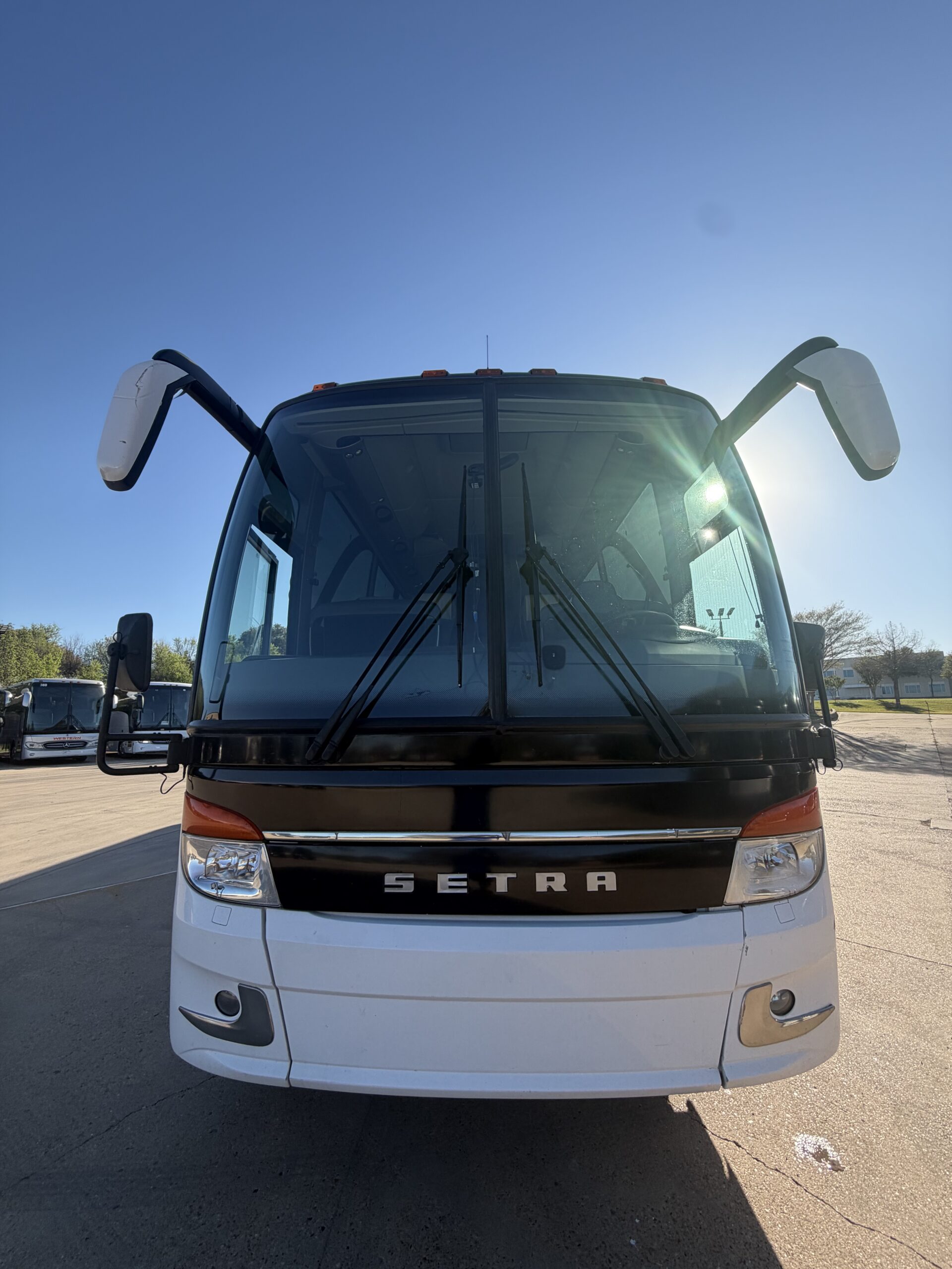 US10324 bus image