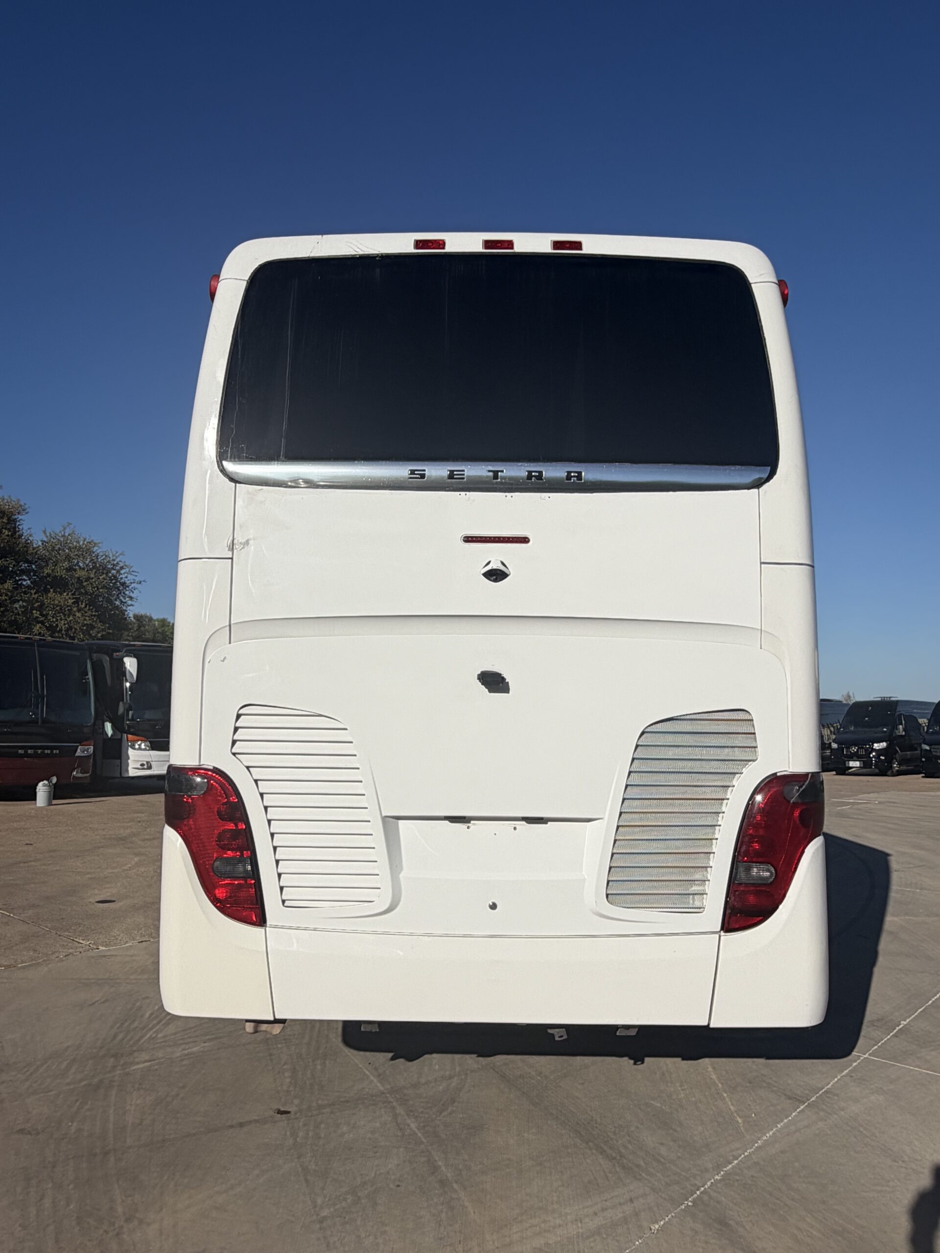 US10324 bus image