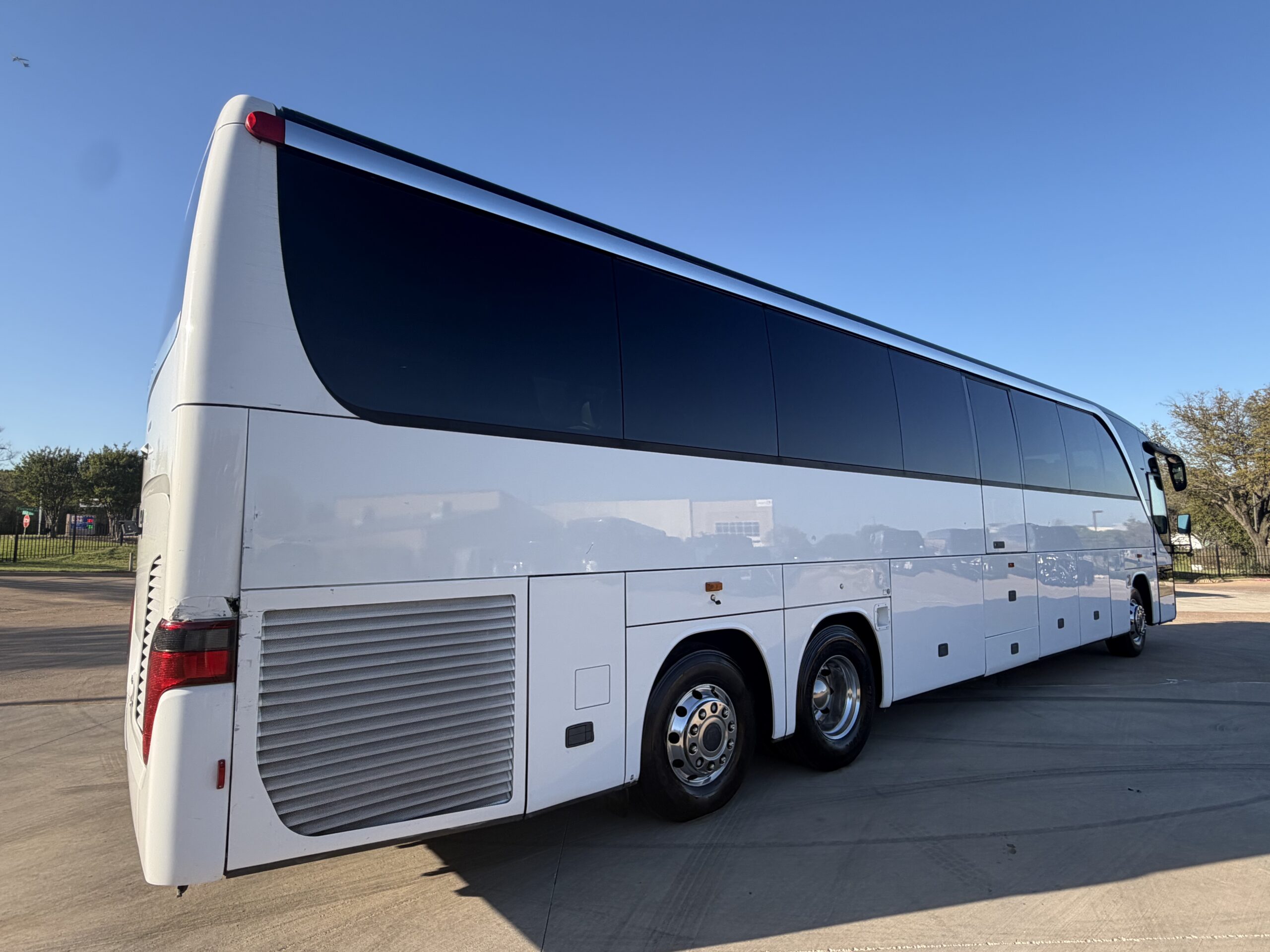 US10361 bus image