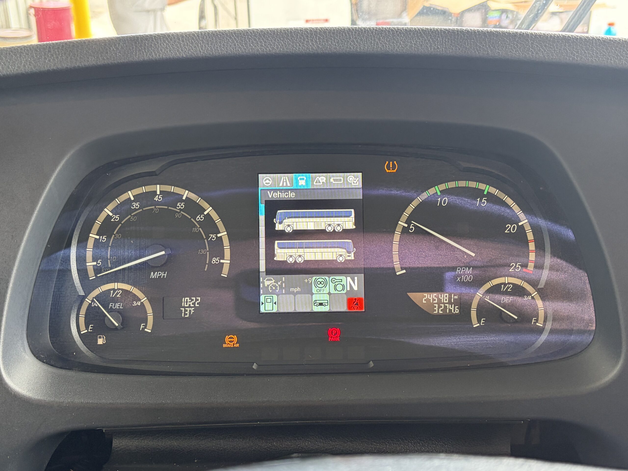 UTB92993 bus image