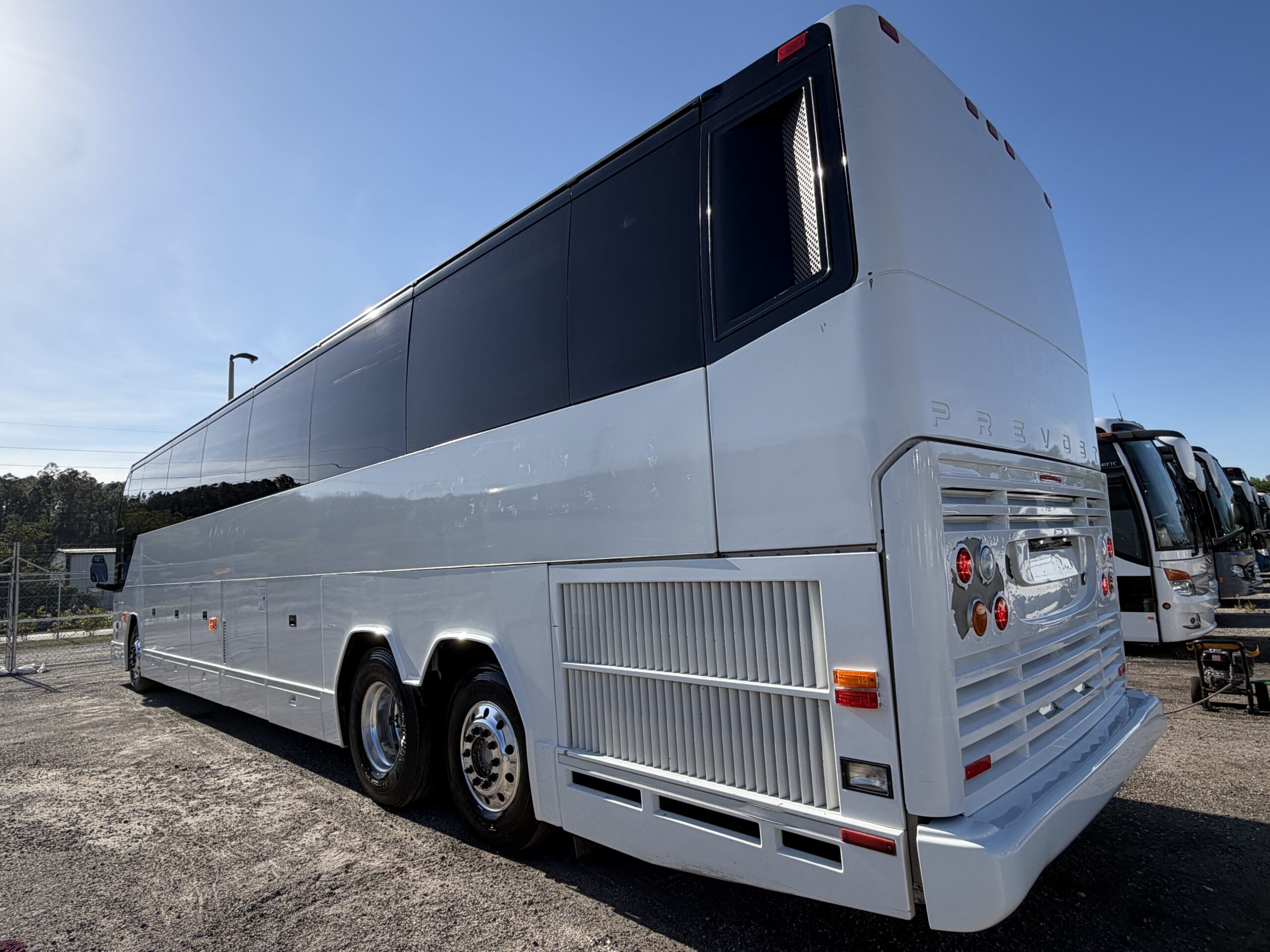 UP11313 bus image