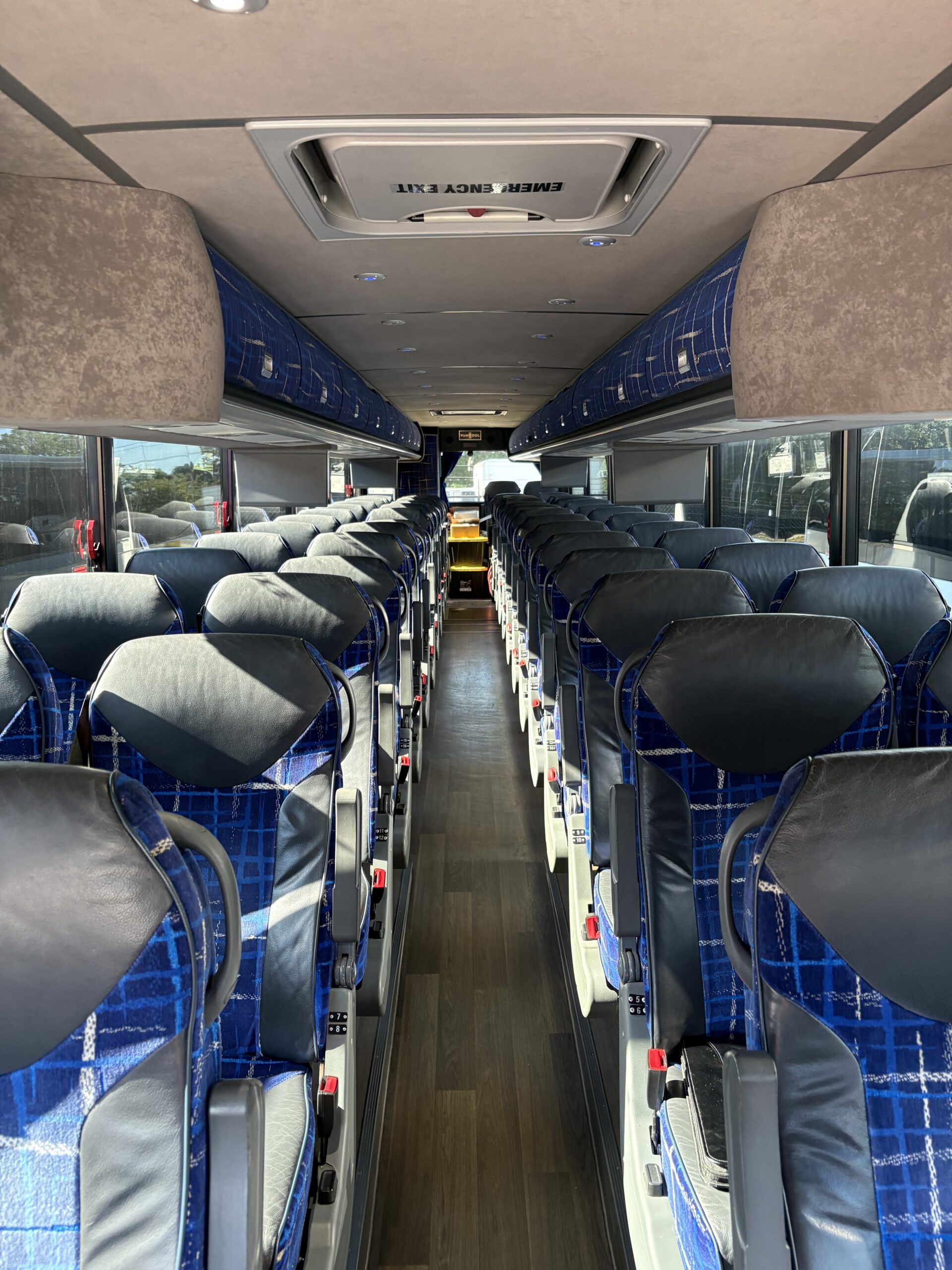UV49471 bus image