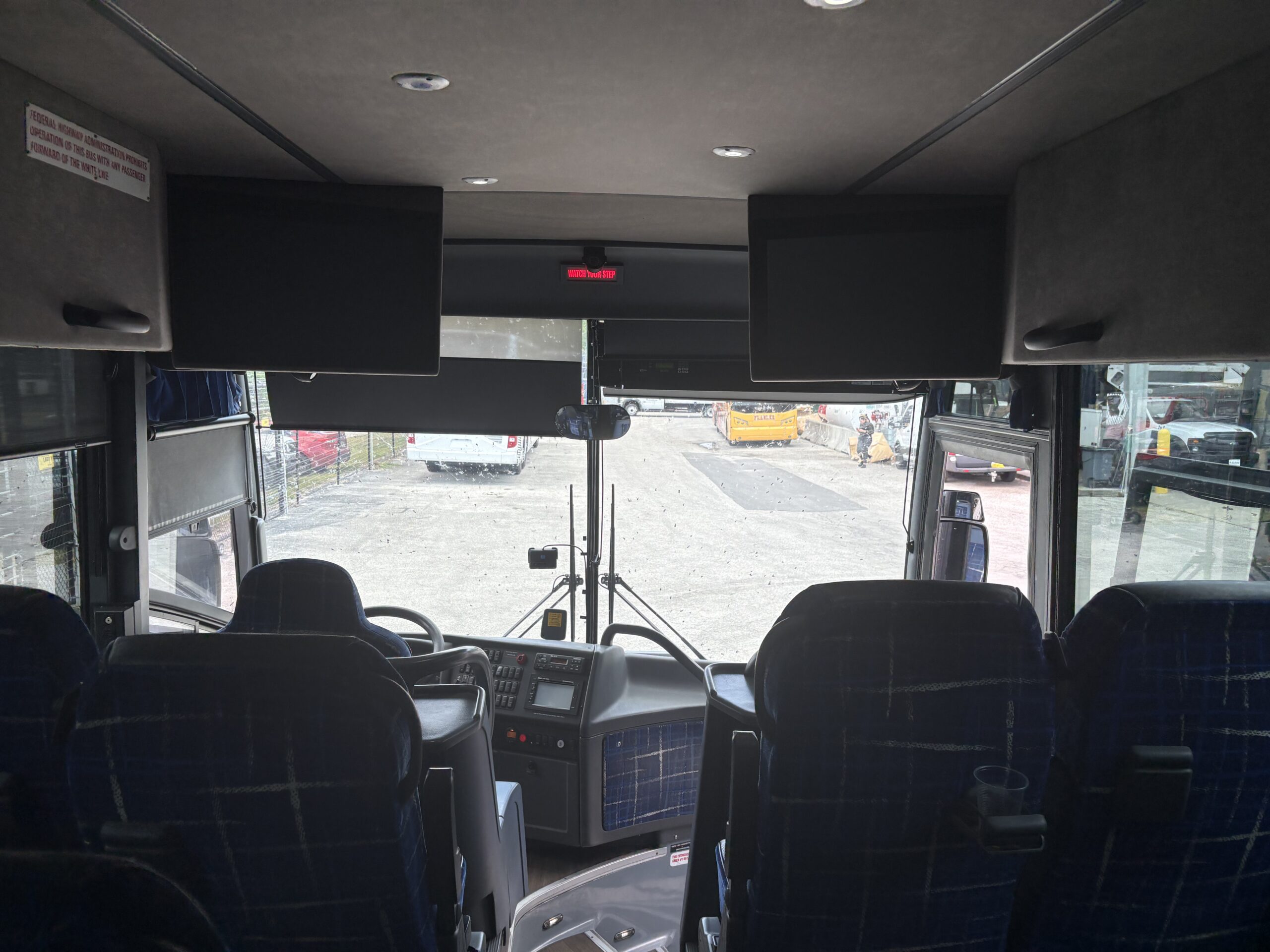 UV49471 bus image