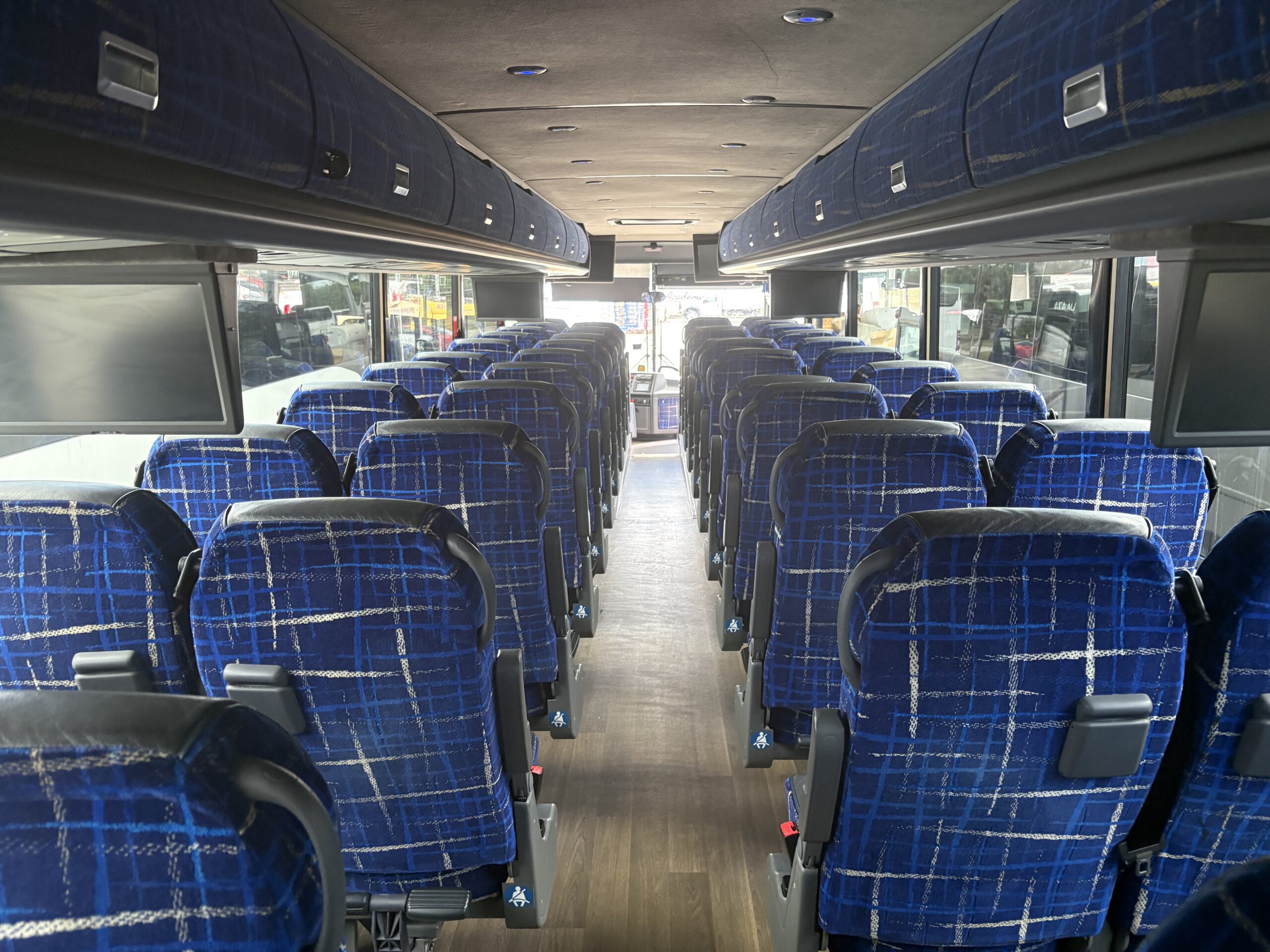 UV49471 bus image