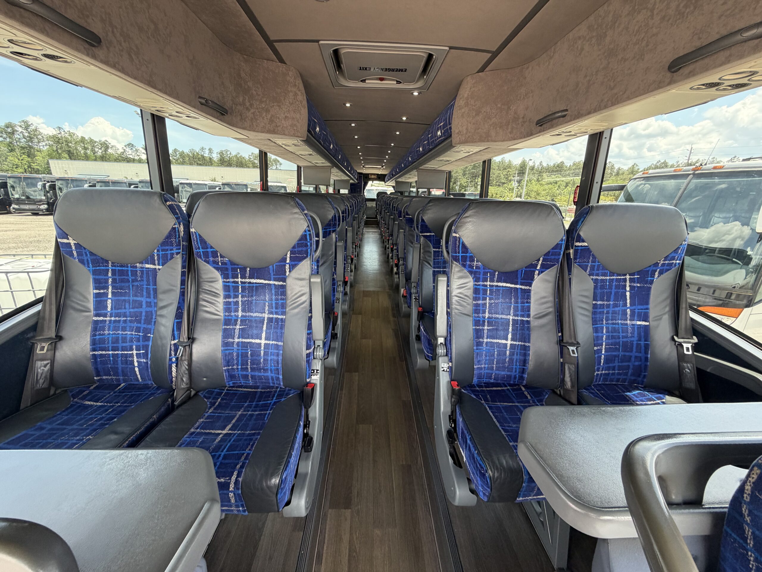 UV49471 bus image