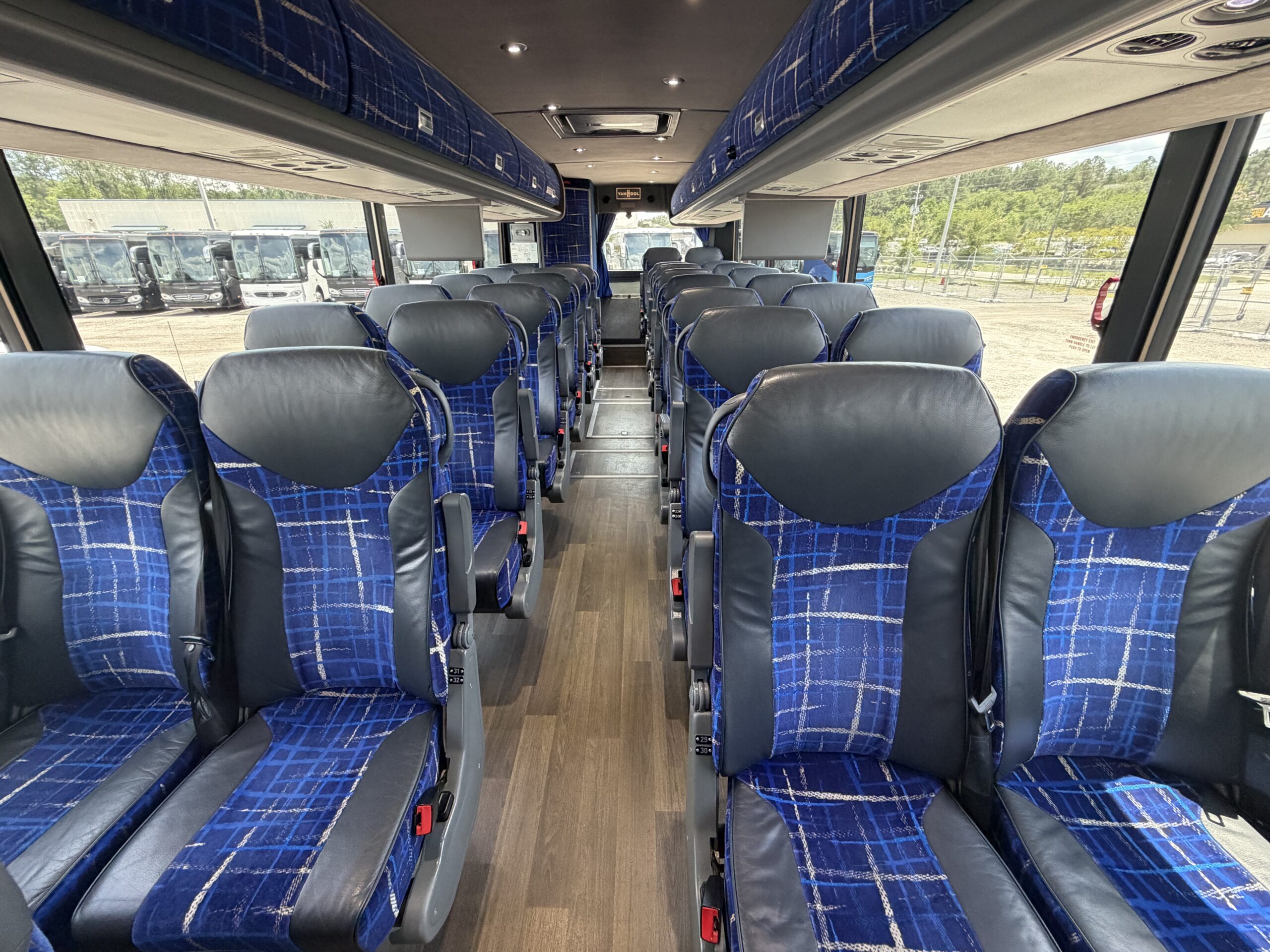 UV49471 bus image