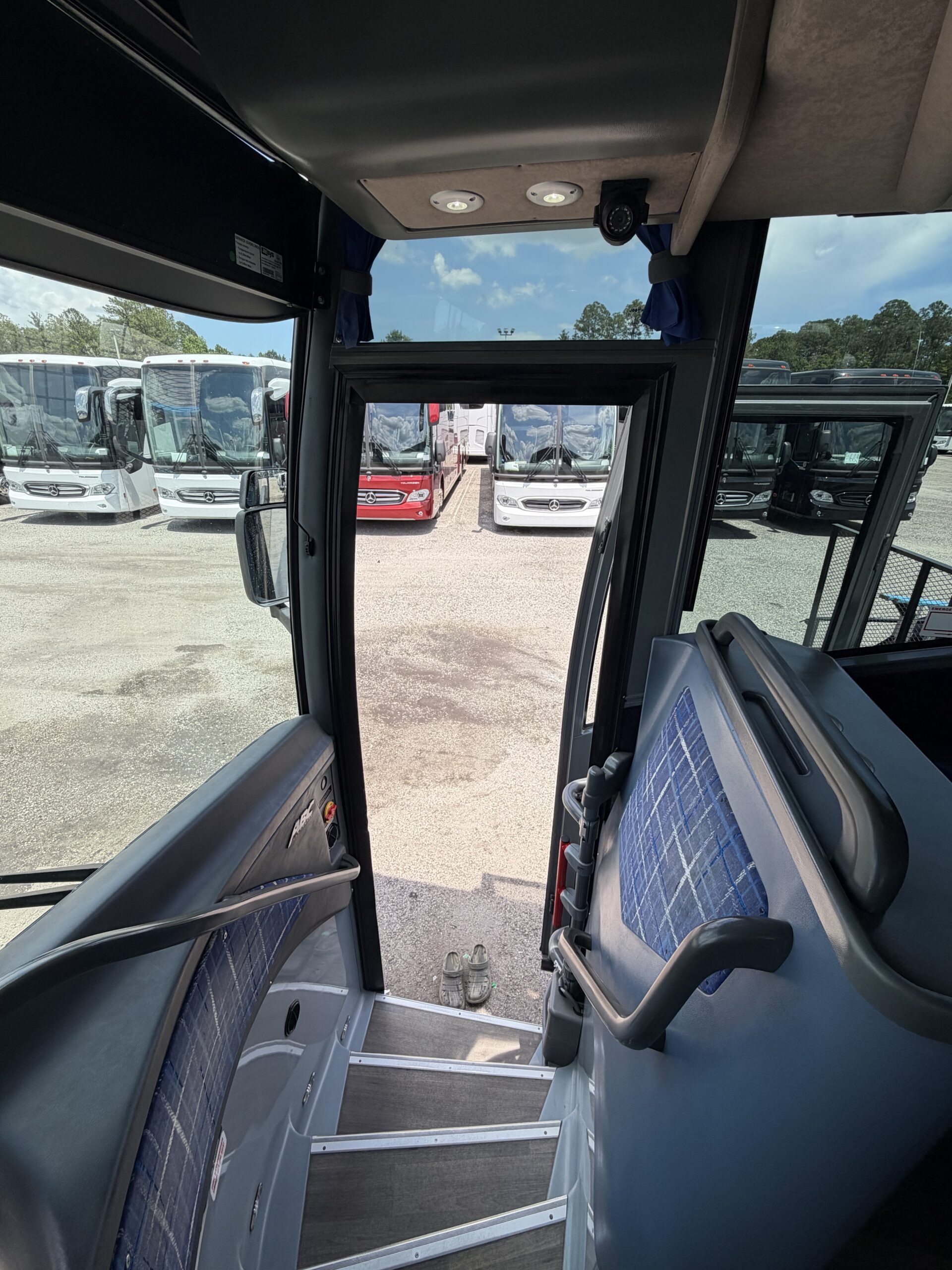 UV49471 bus image