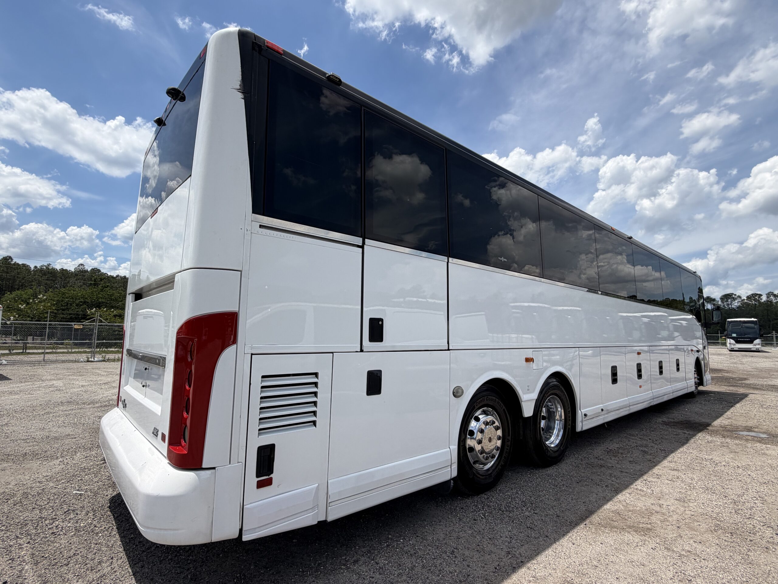 UV49471 bus image