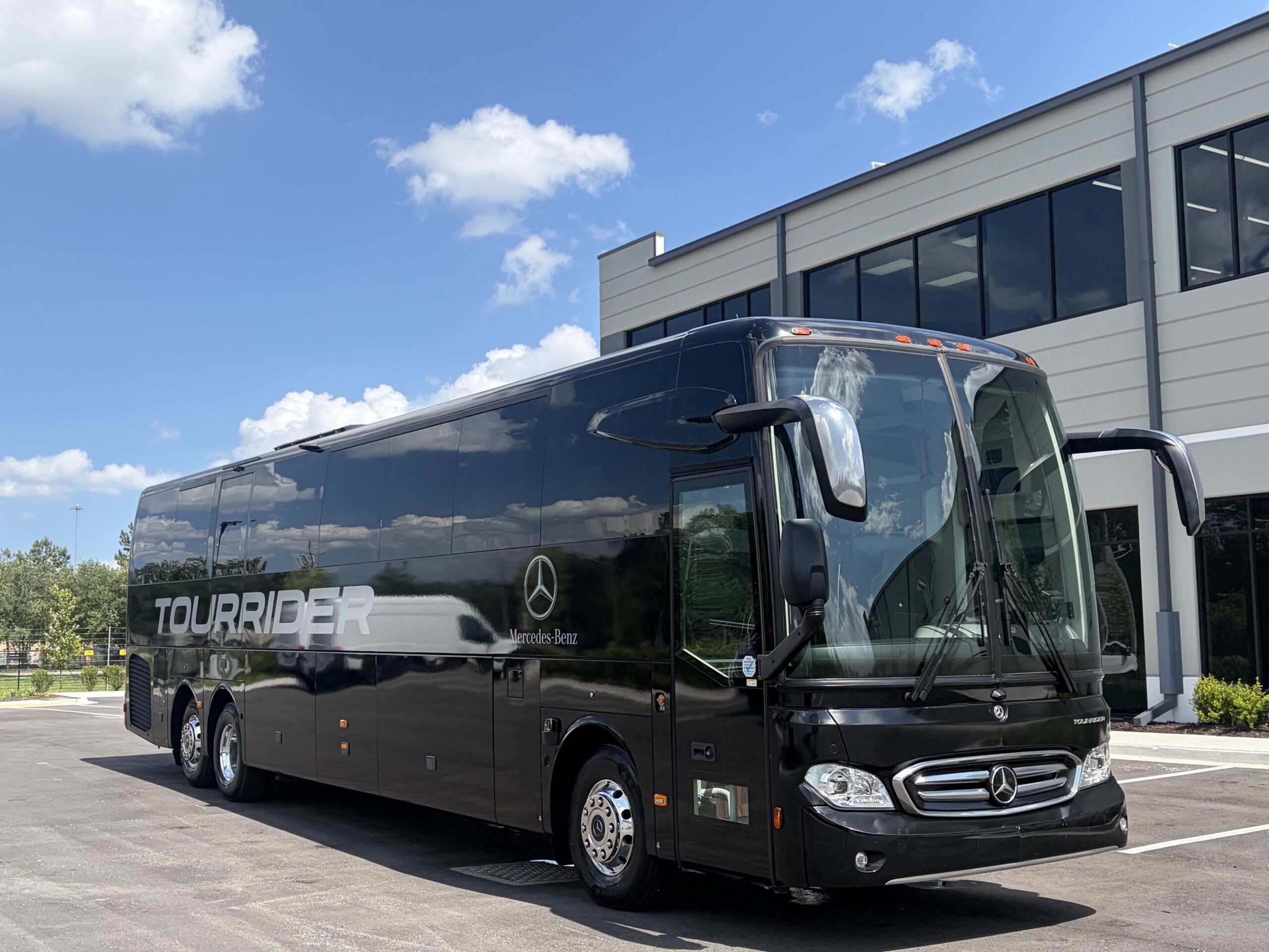 NTP89175 bus image