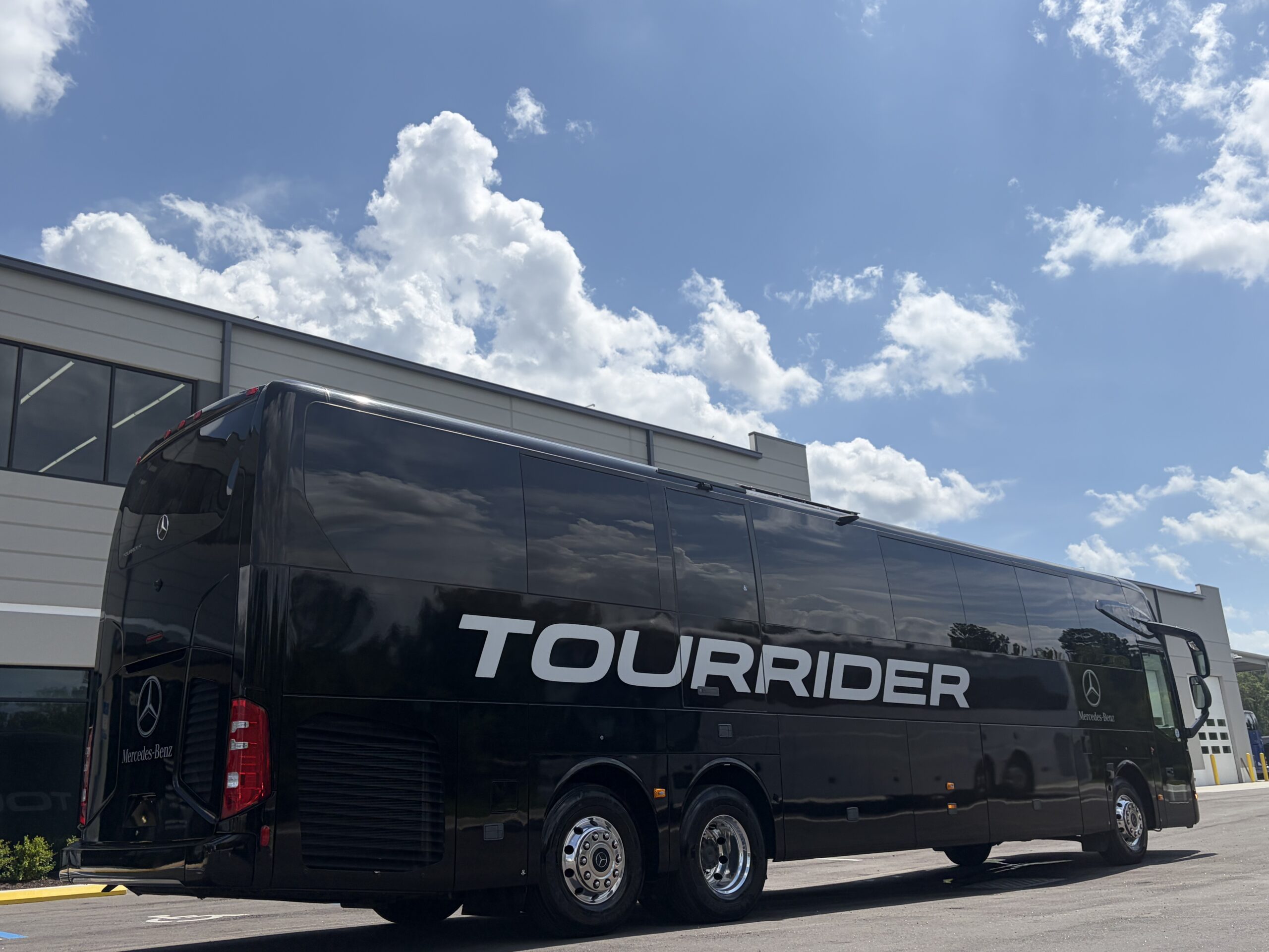 NTP89175 bus image