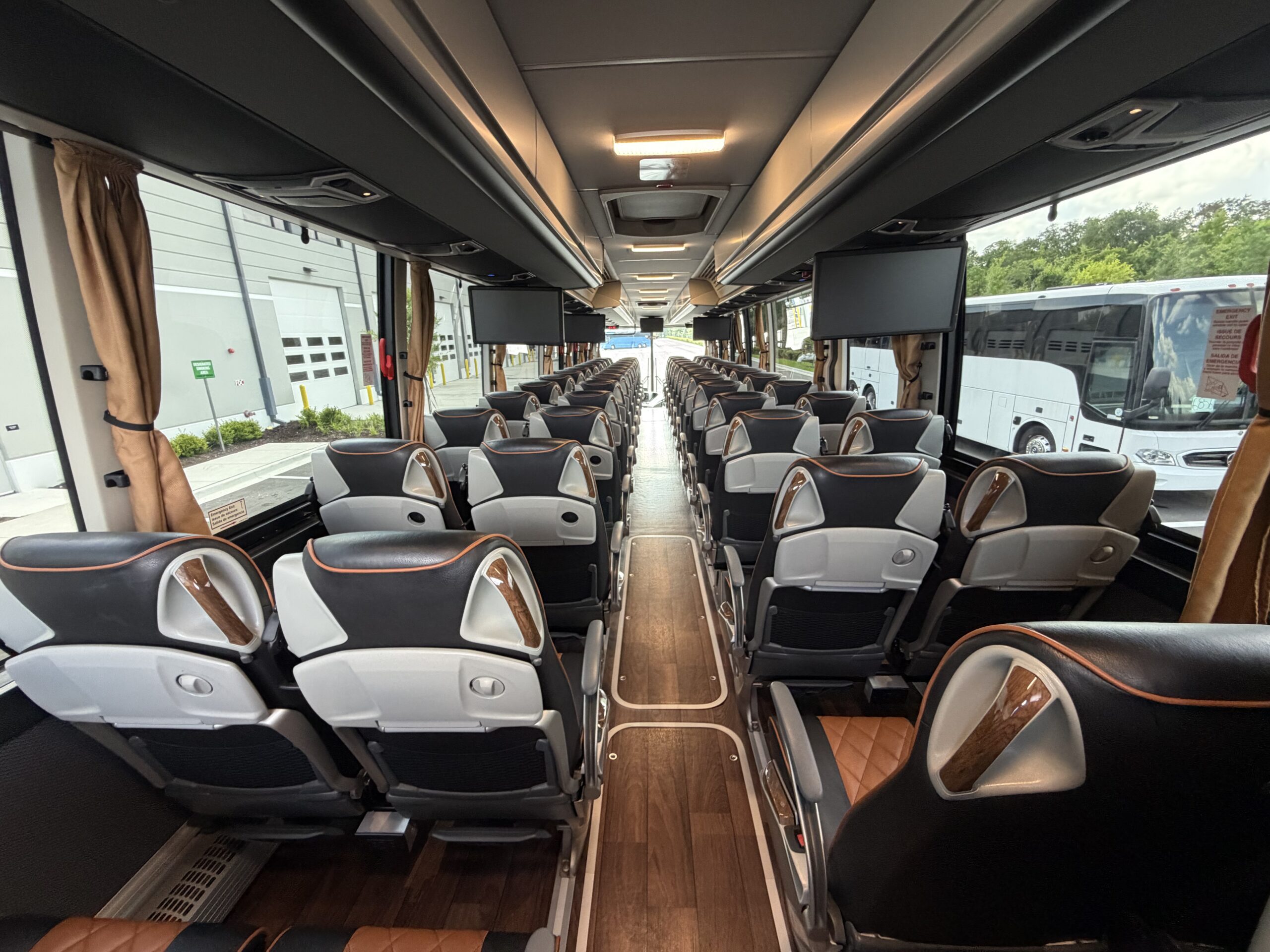 NTP89175 bus image