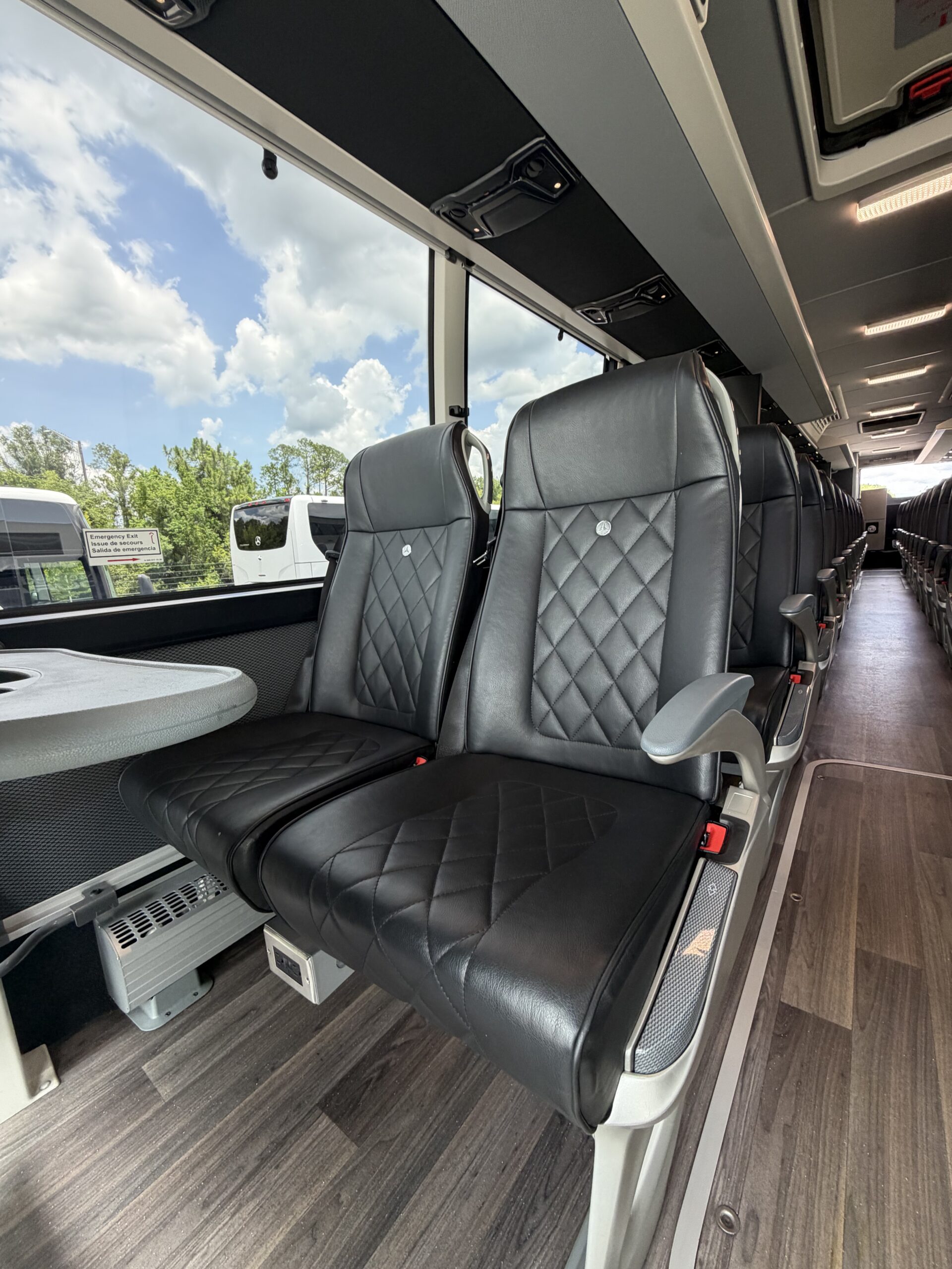 NBT92505 bus image