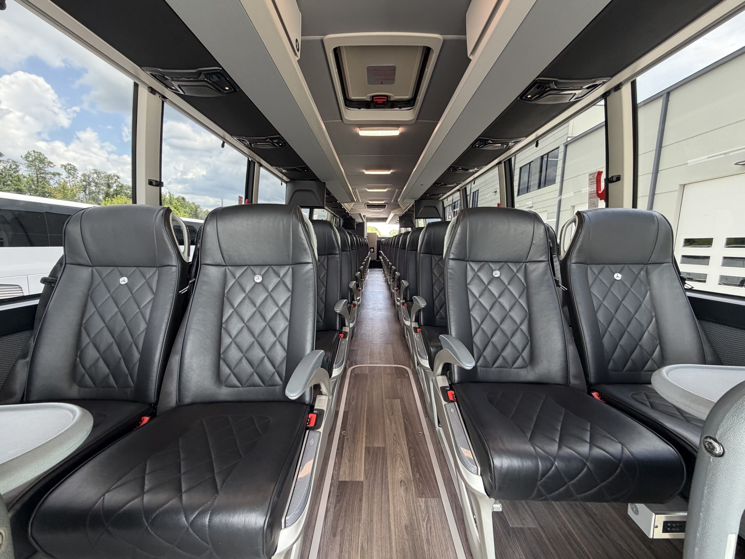 NBT92505 bus image