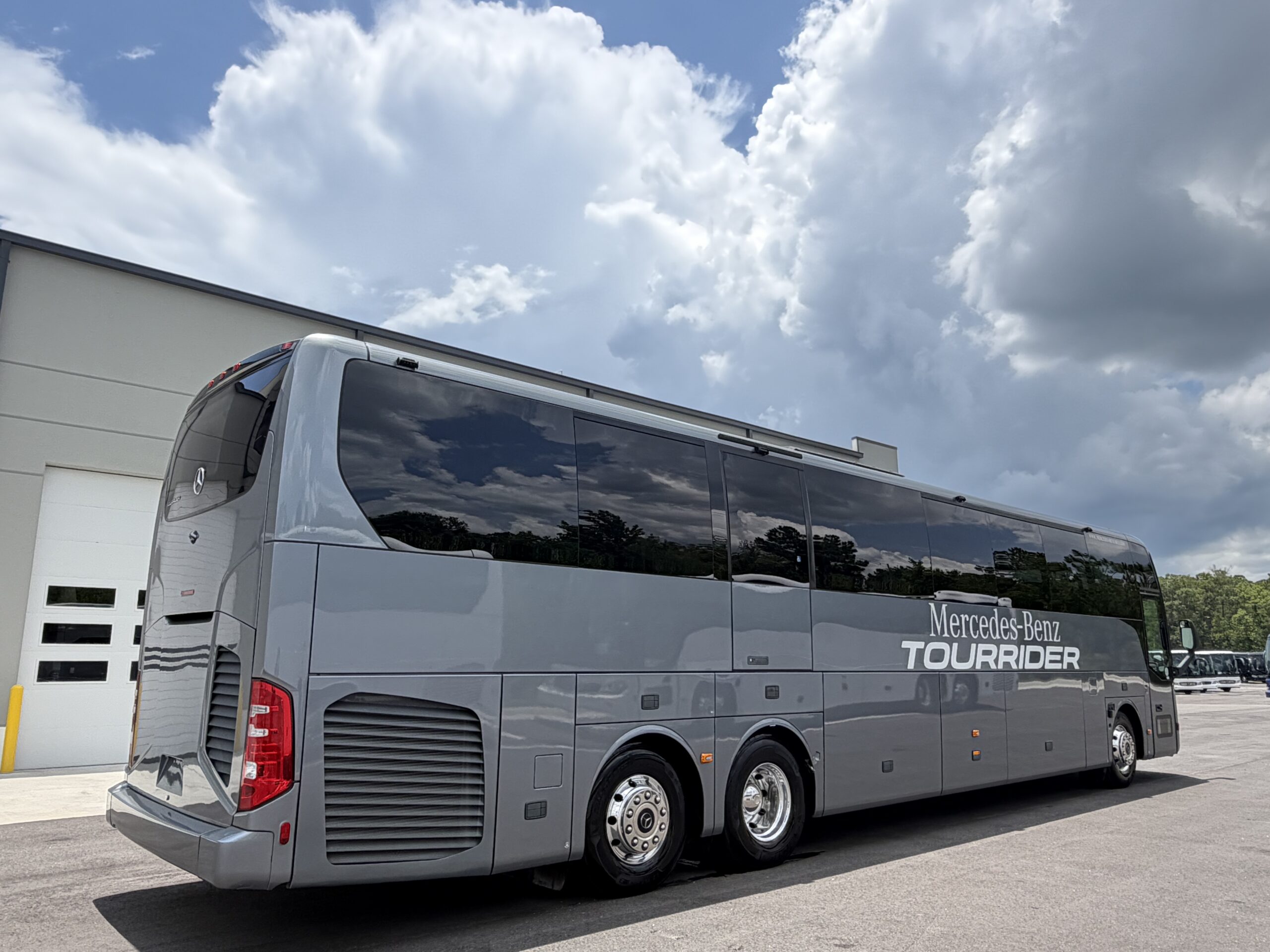 NBT92505 bus image