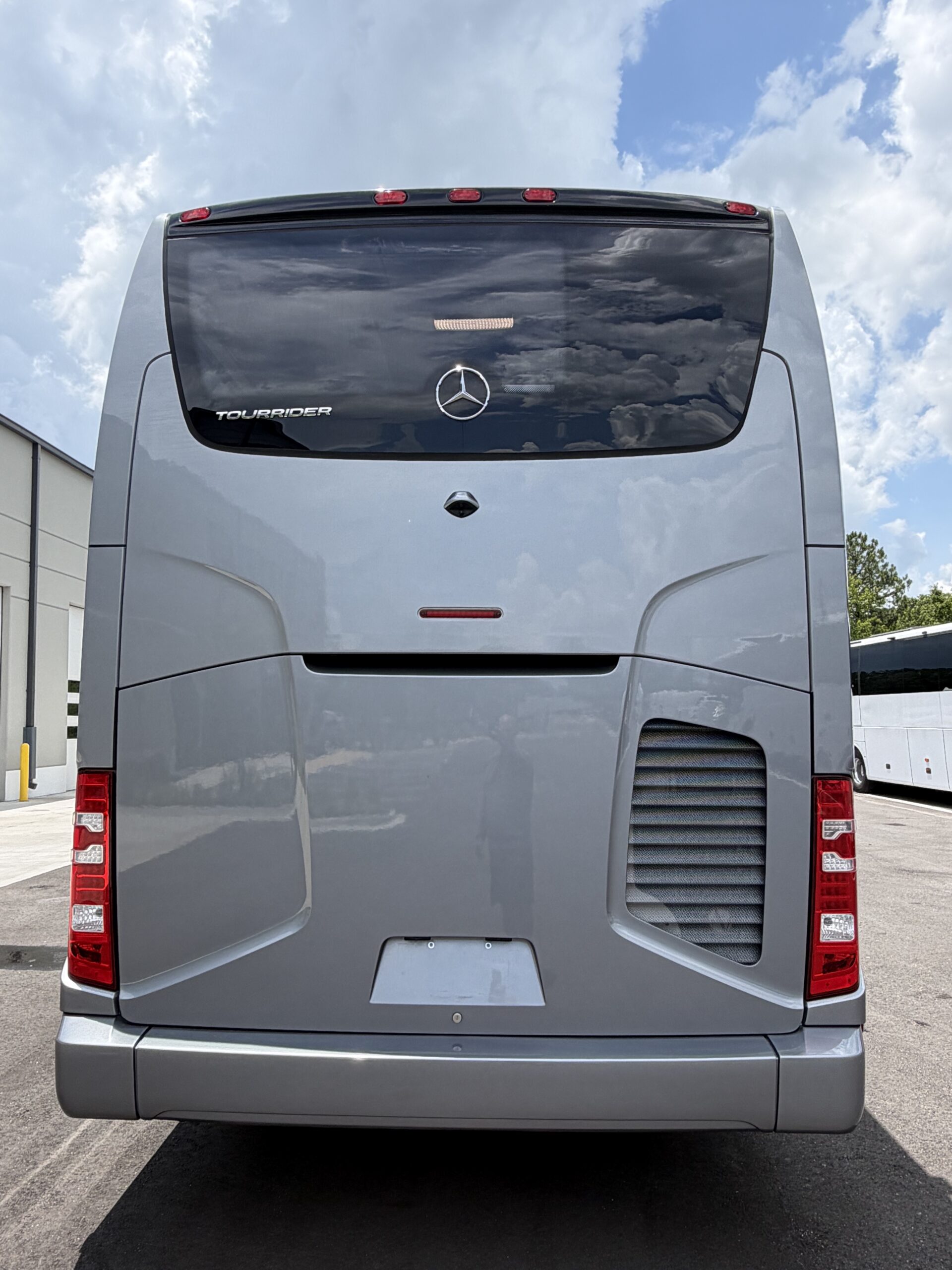 NBT92505 bus image
