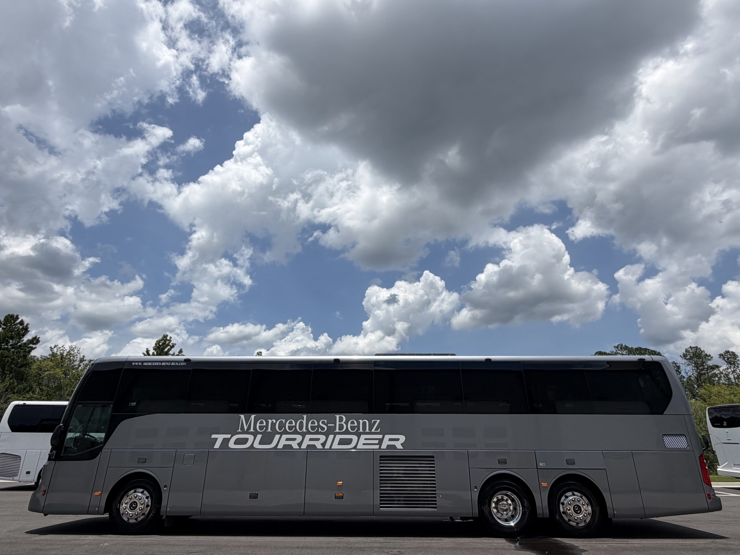NBT92505 bus image