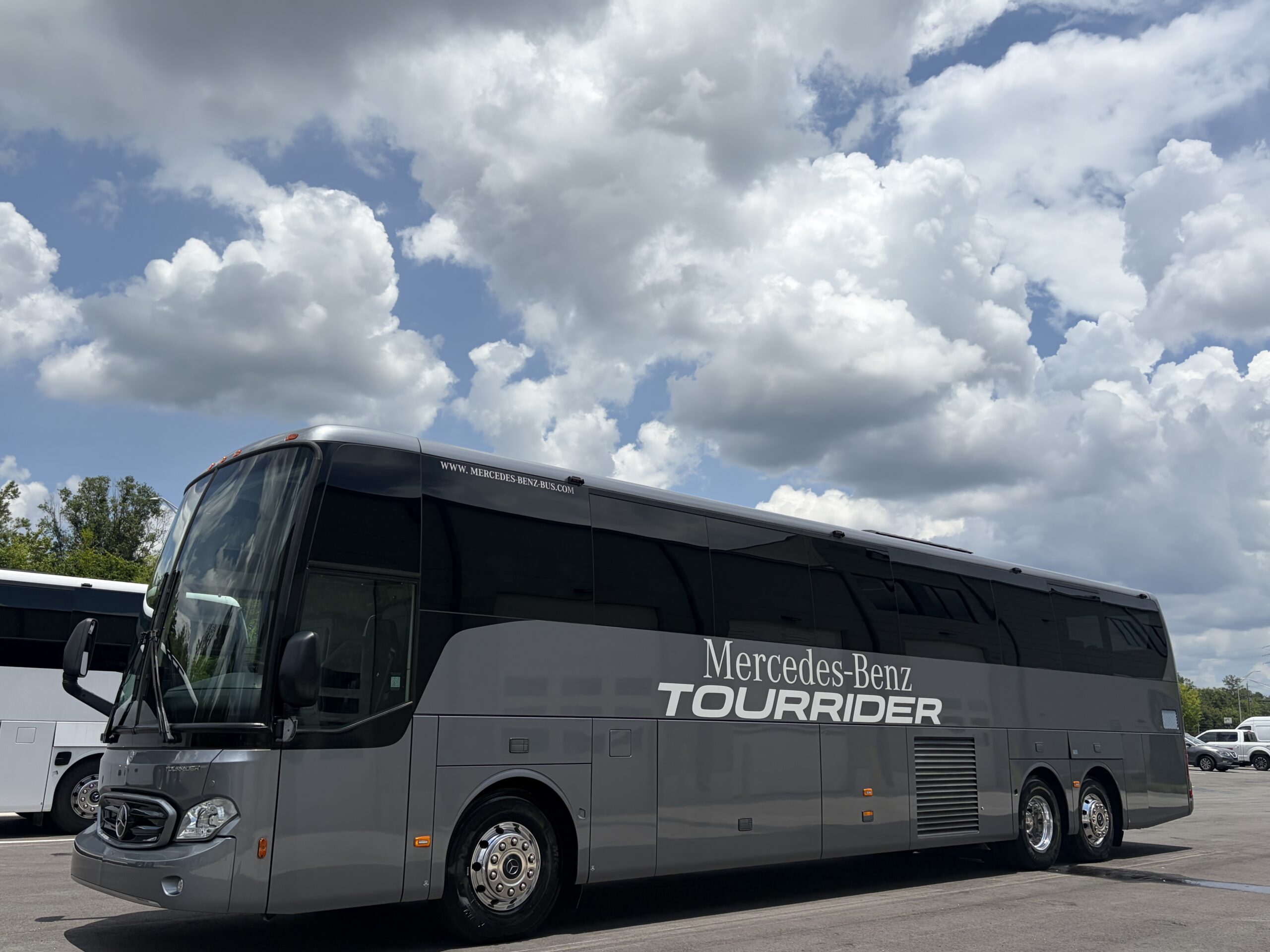 NBT92505 bus image
