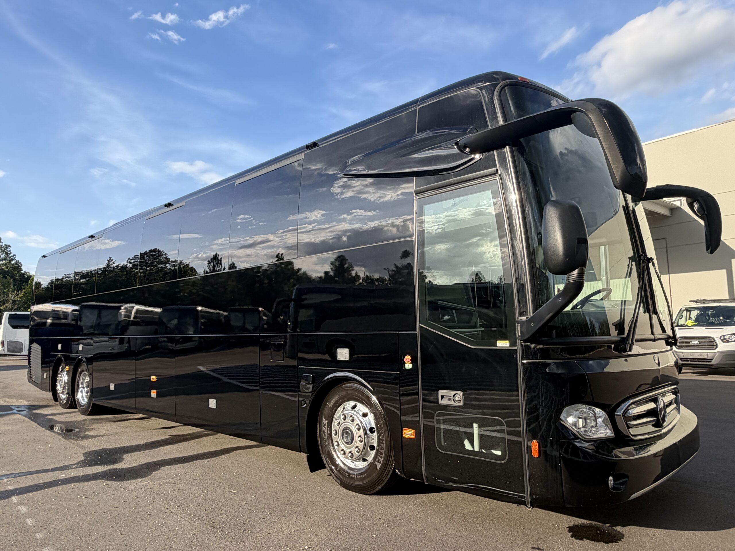 UTP00779 bus image
