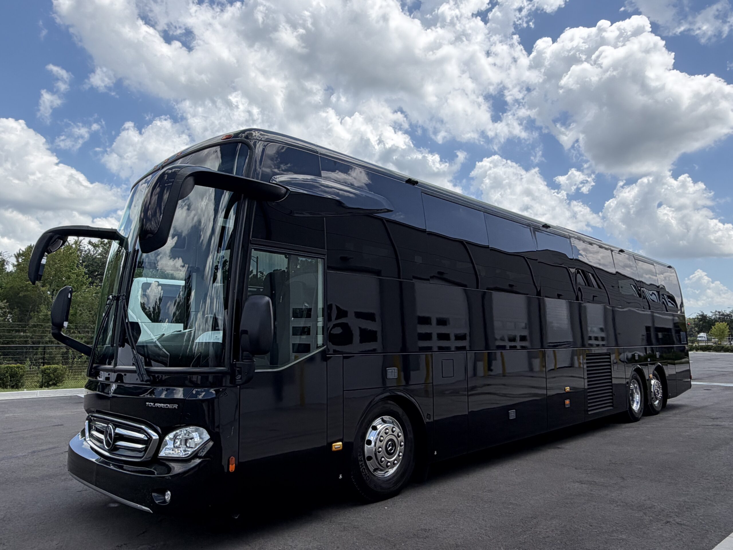 UTP01158 bus image