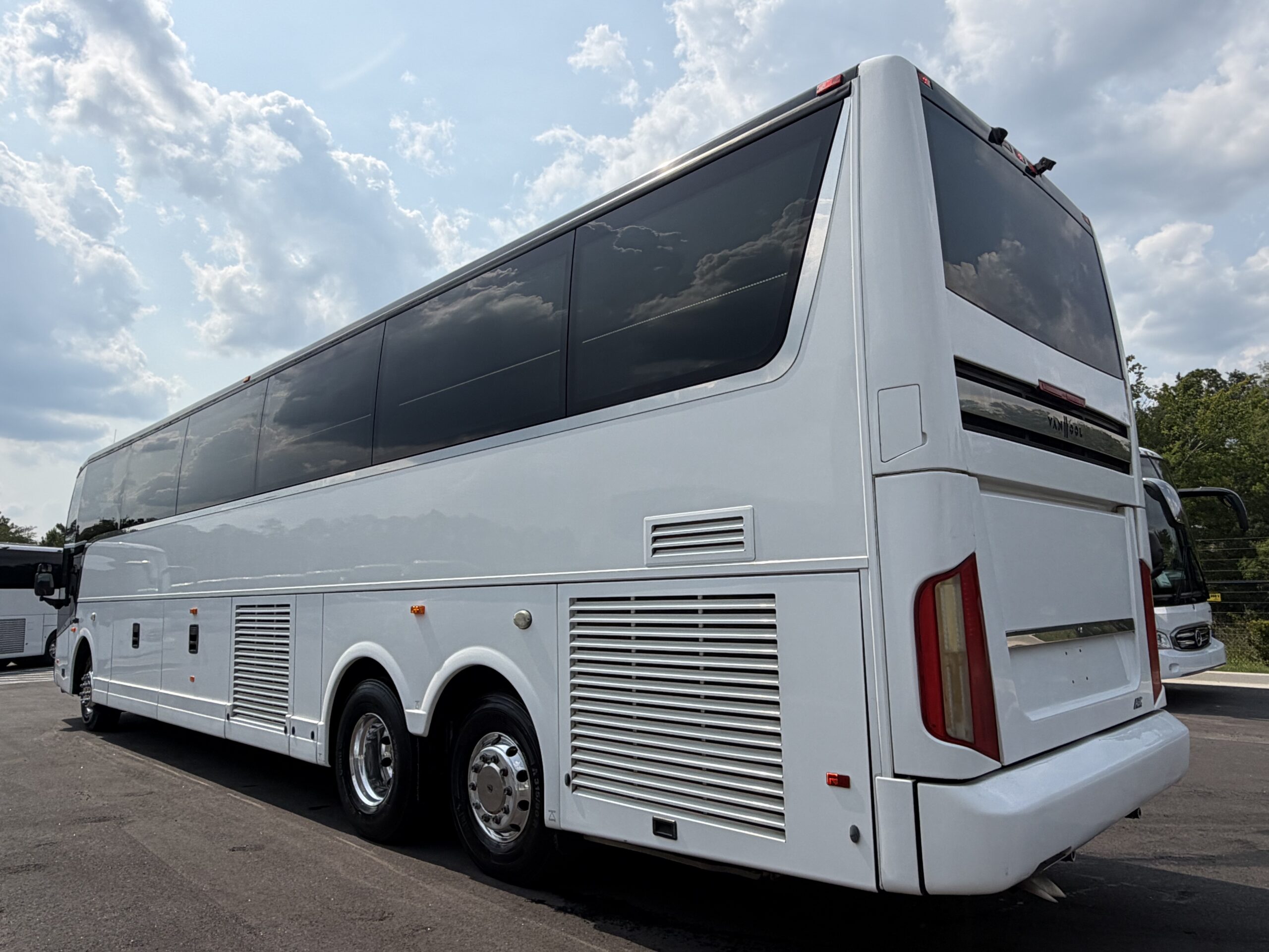 UV41441 bus image