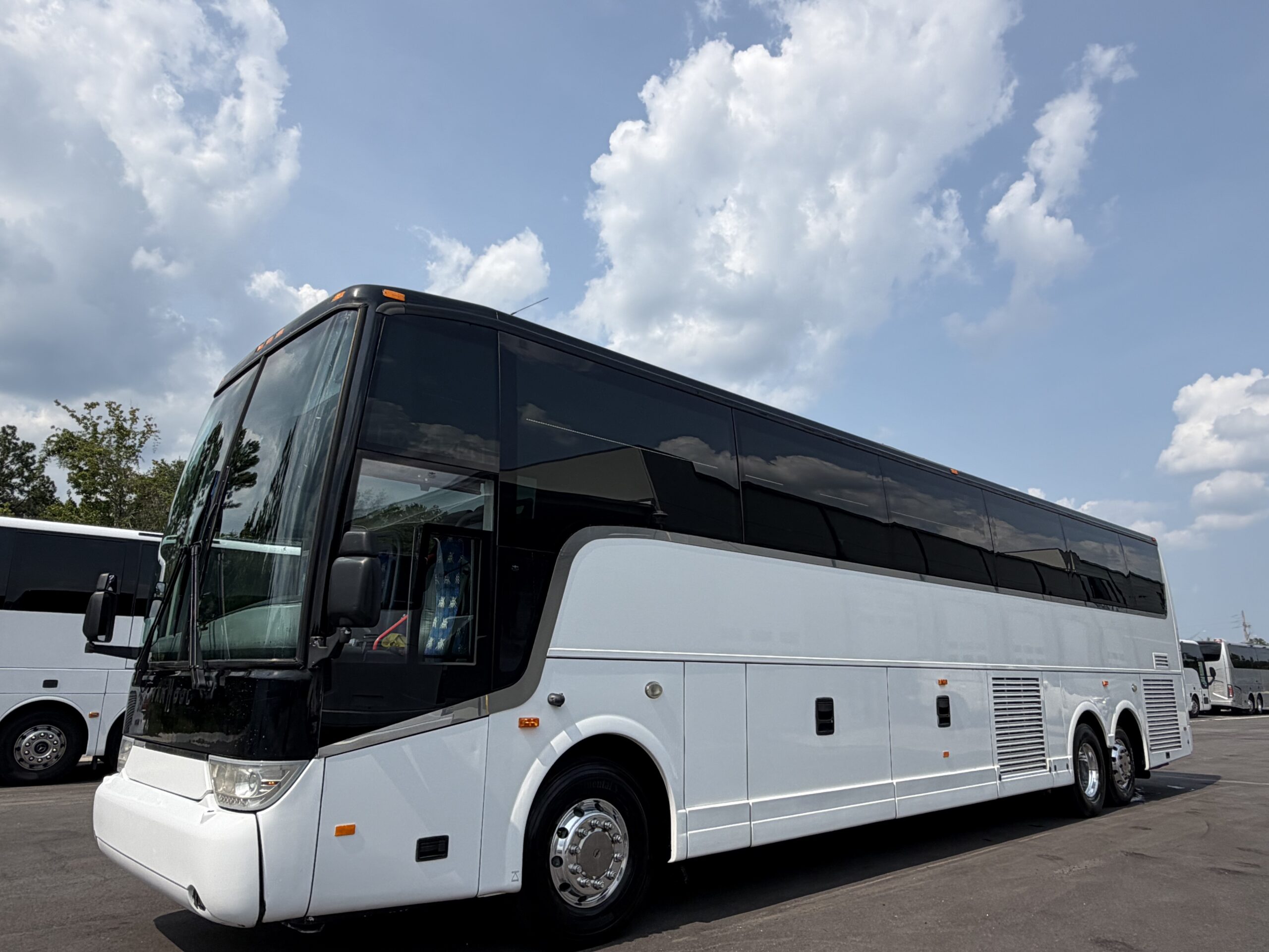 UV41441 bus image