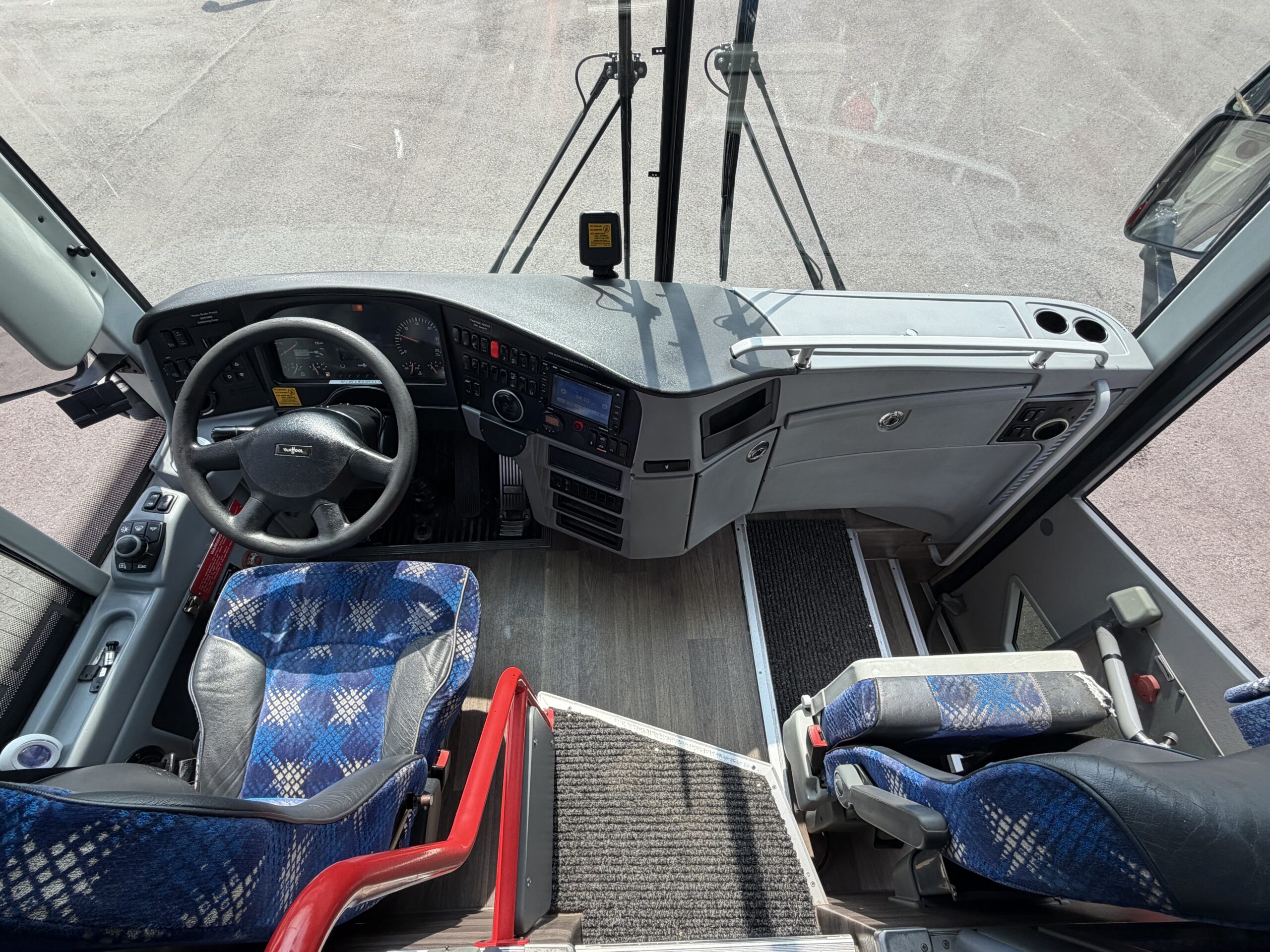 UV41441 bus image