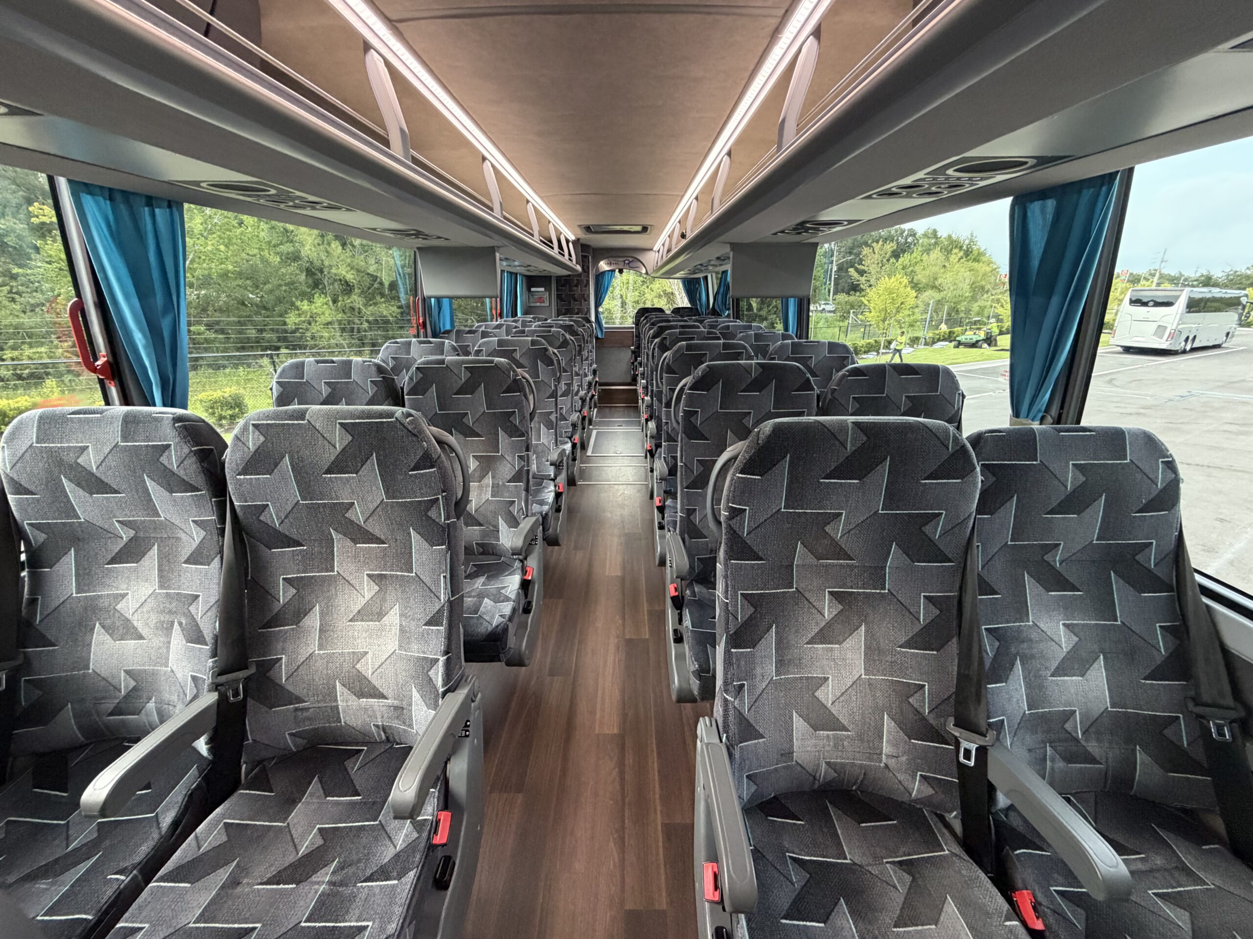 UV41443 bus image