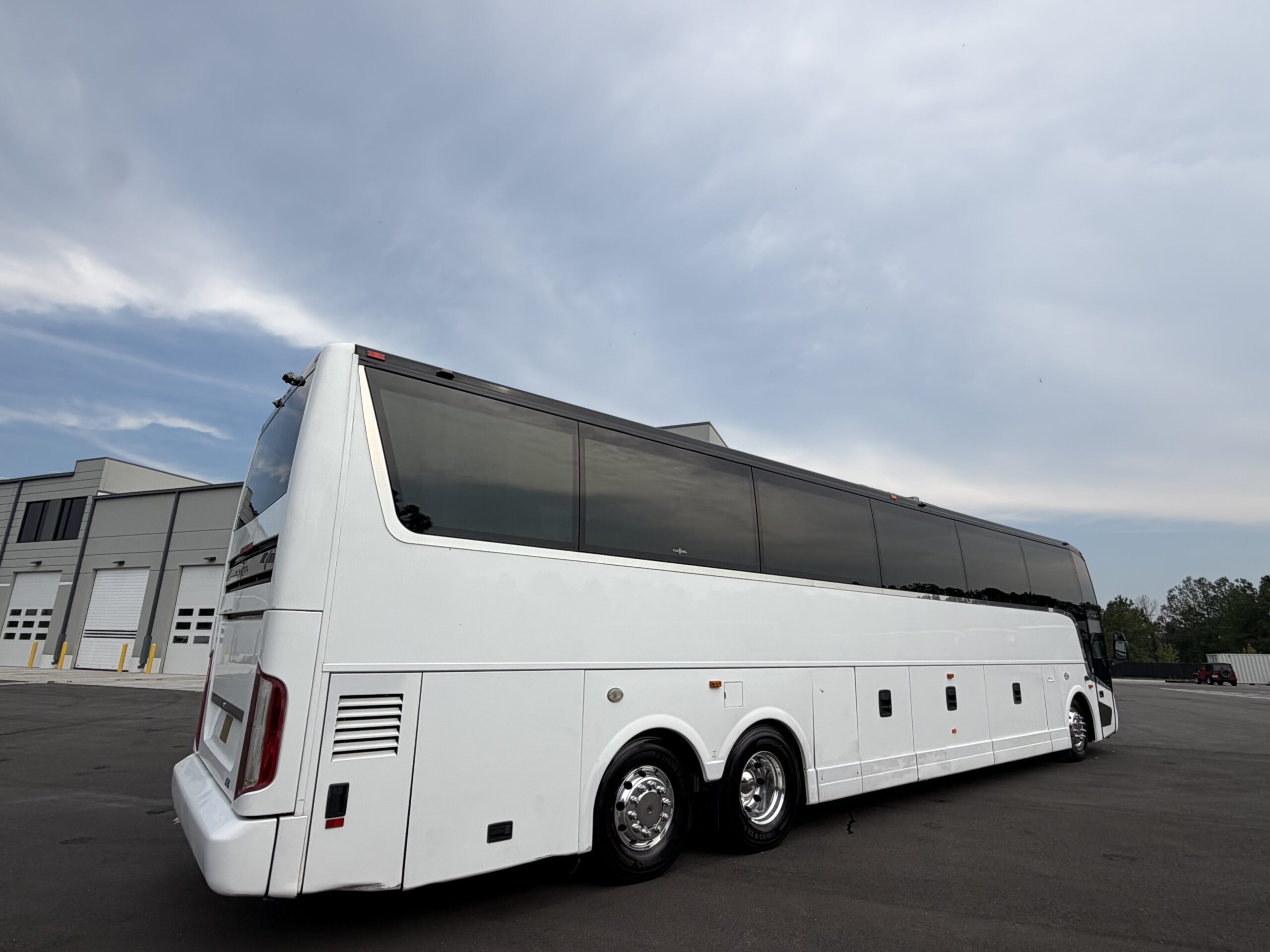 UV41443 bus image