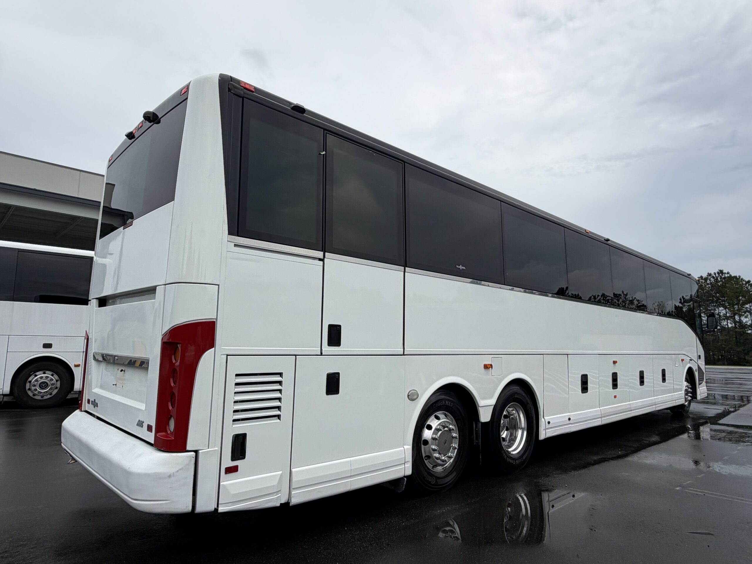 UV49111 bus image