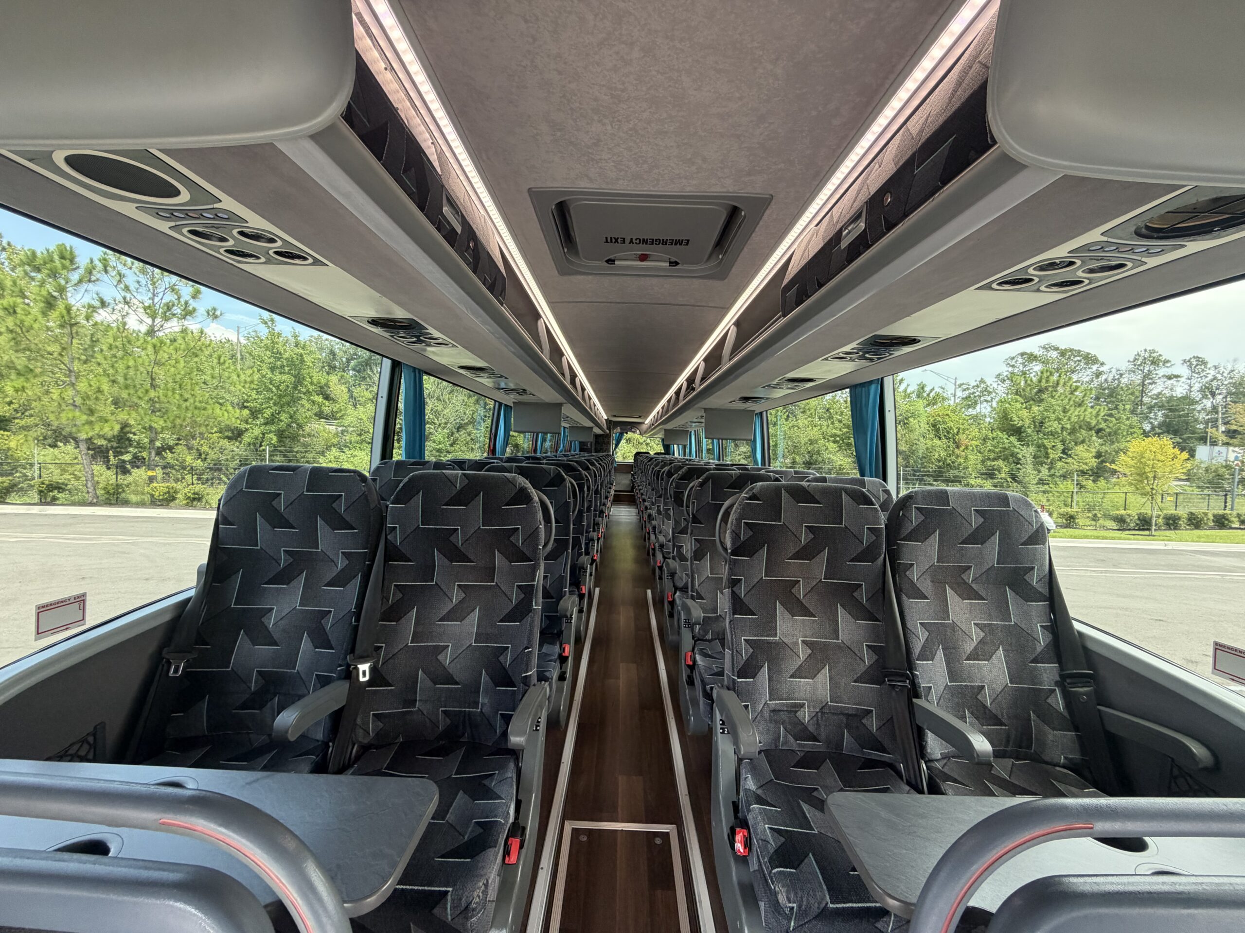 UV41439 bus image