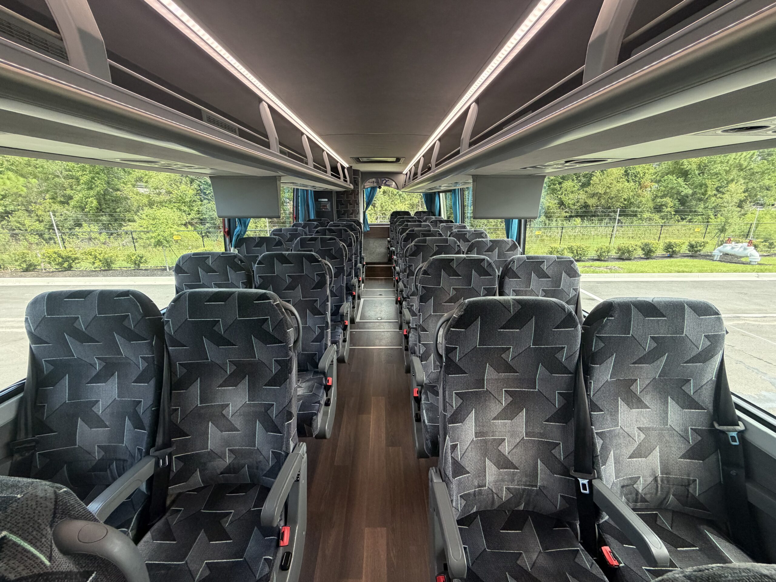 UV41439 bus image