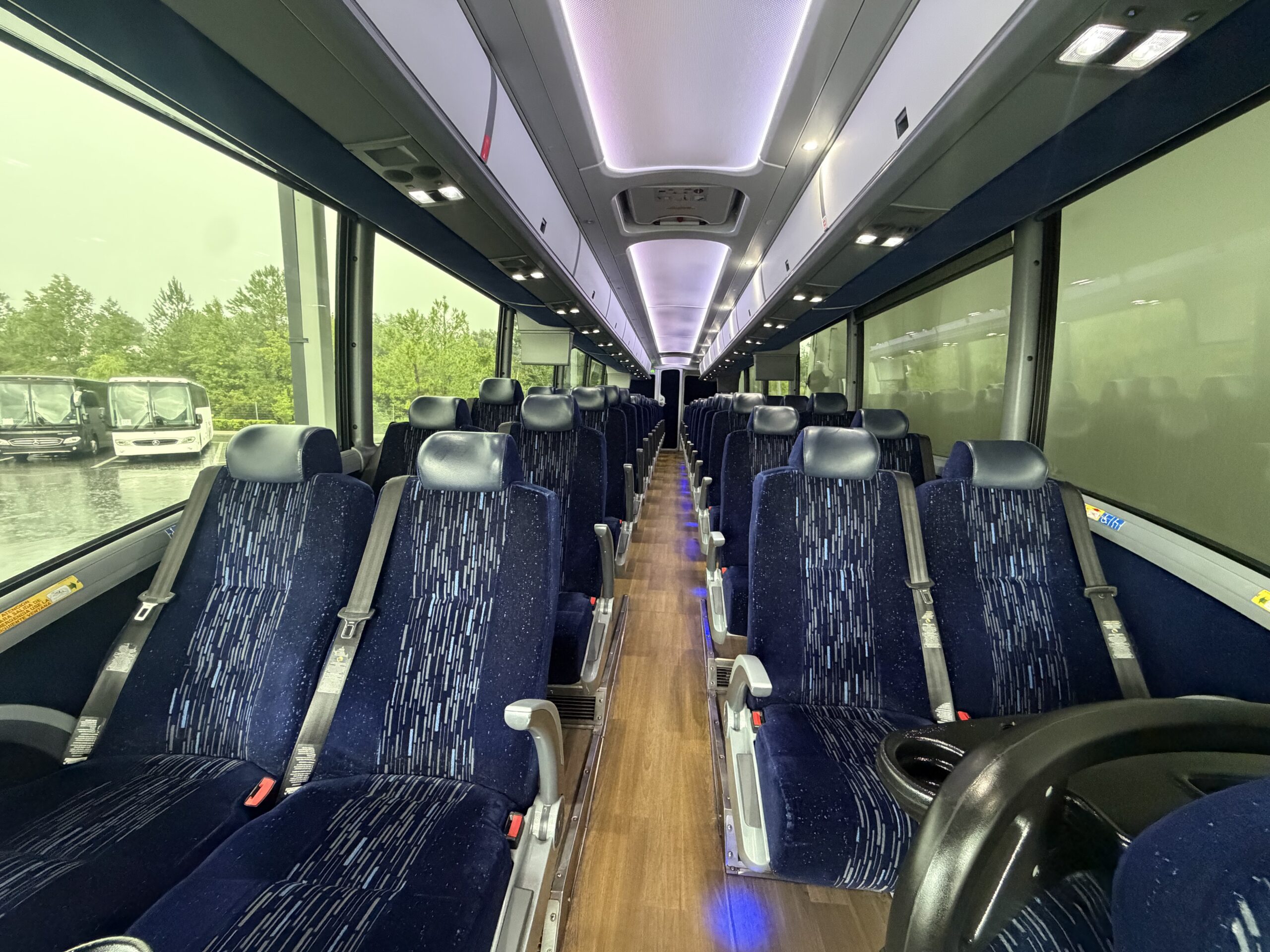 UM69483 bus image