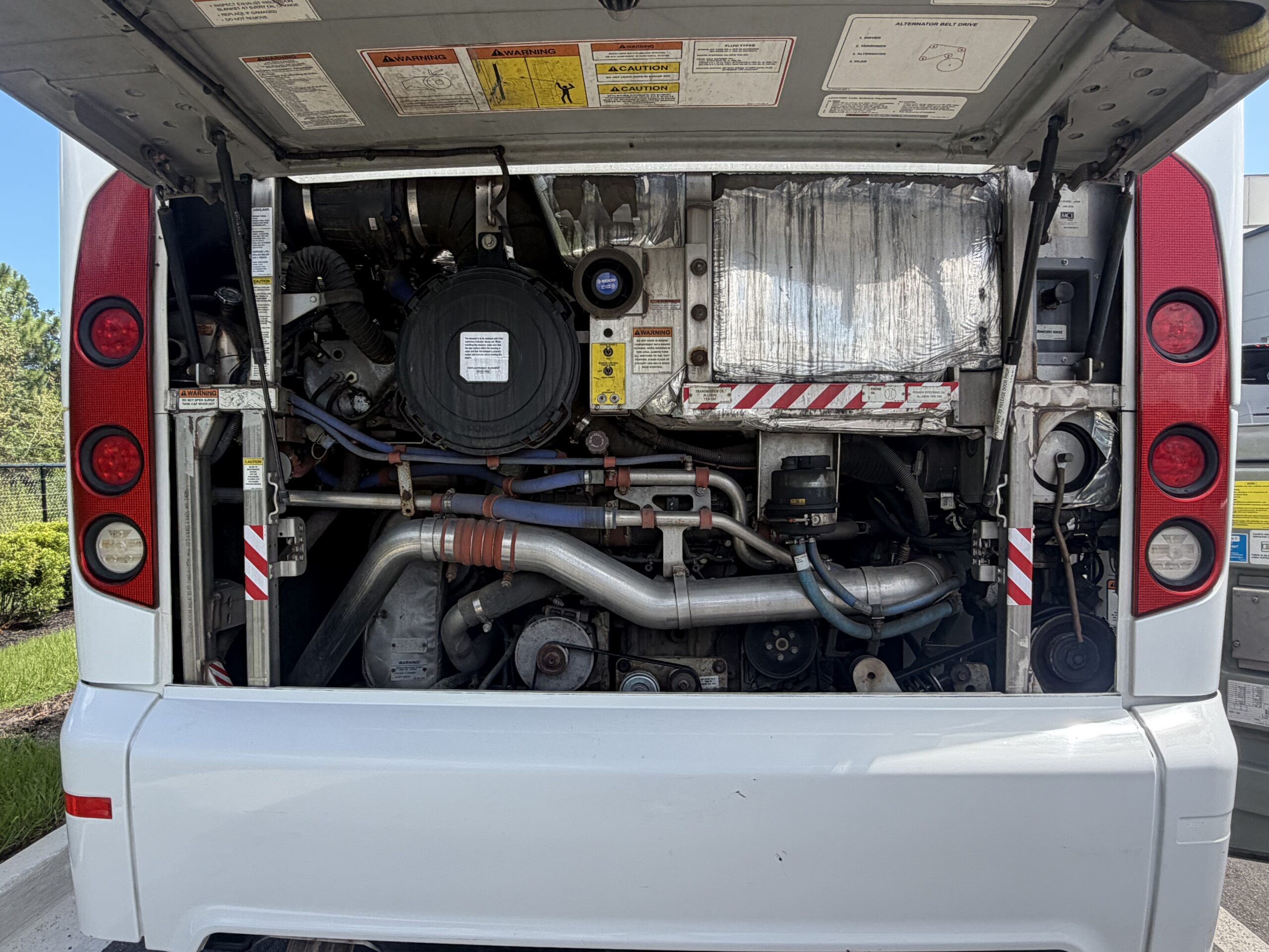 UM69477 bus image